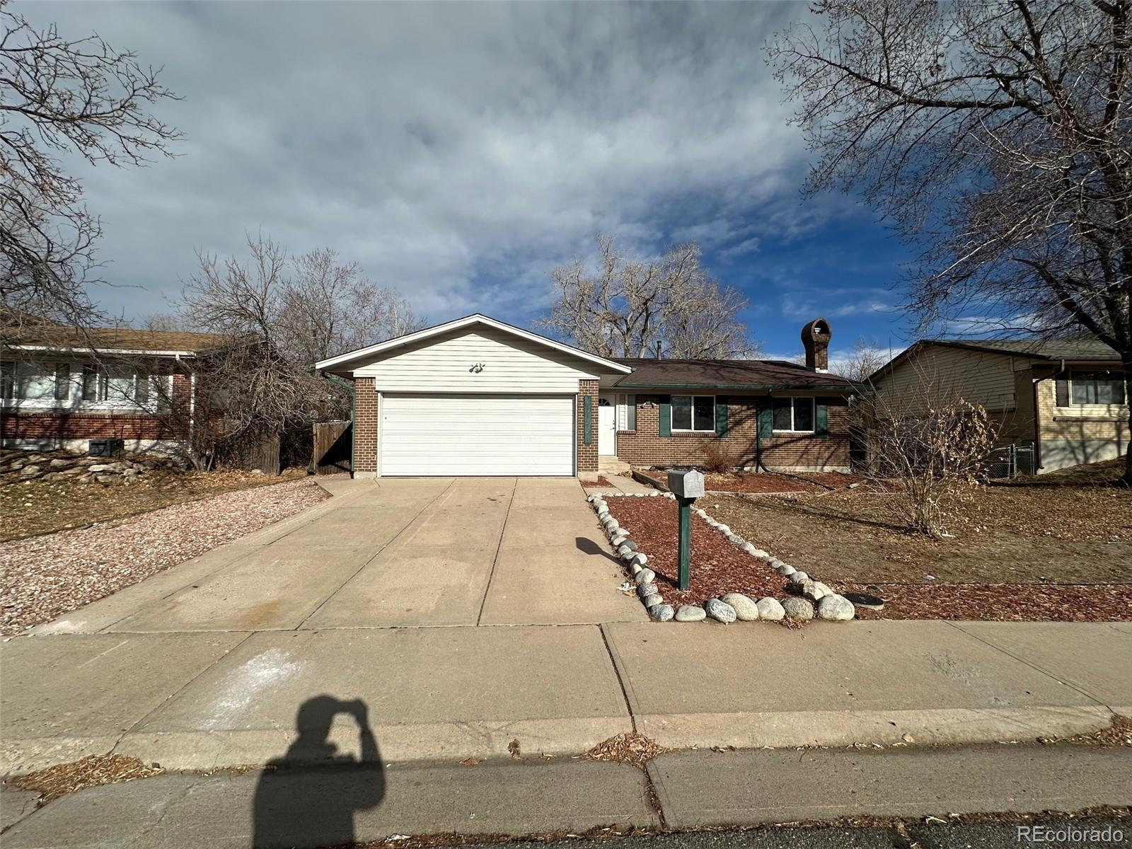 17337 E Flora Place, aurora MLS: 8682573 Beds: 4 Baths: 3 Price: $494,500