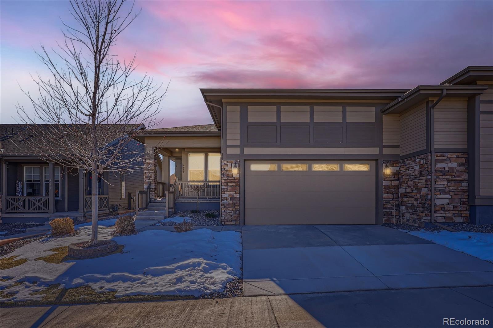 4056  Happy Hollow Drive, castle rock MLS: 2343106 Beds: 2 Baths: 2 Price: $559,000