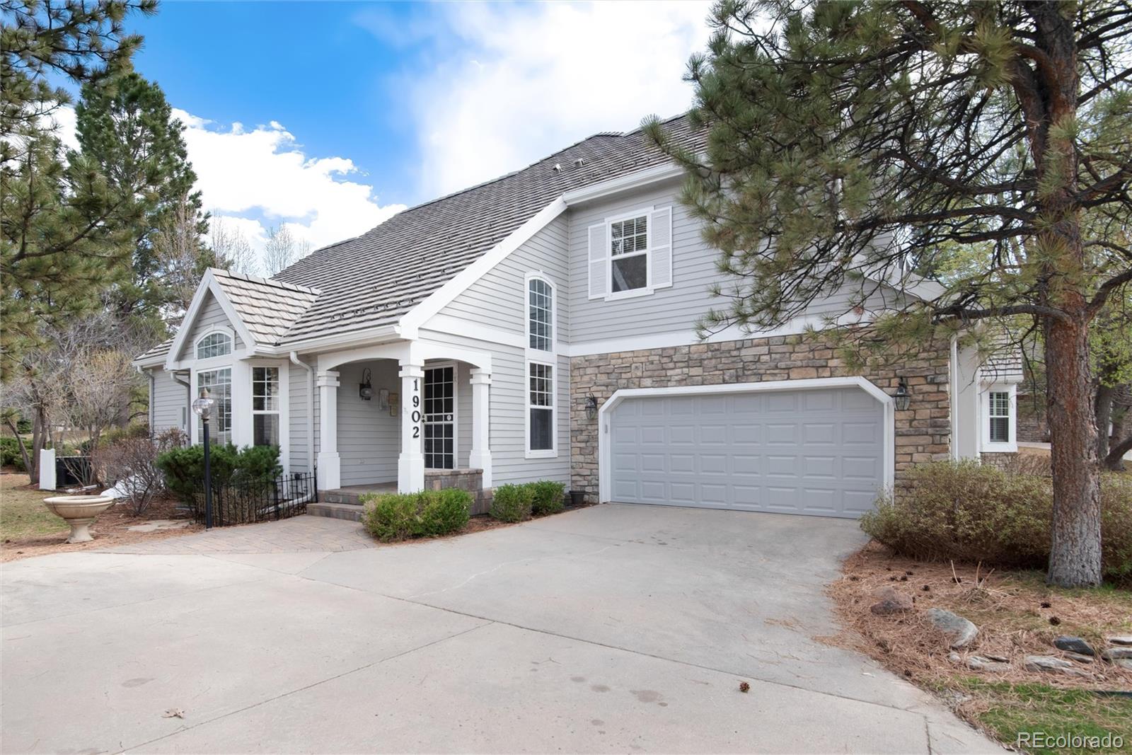 1902 W Sanibel Court, littleton MLS: 7778759 Beds: 3 Baths: 4 Price: $899,000