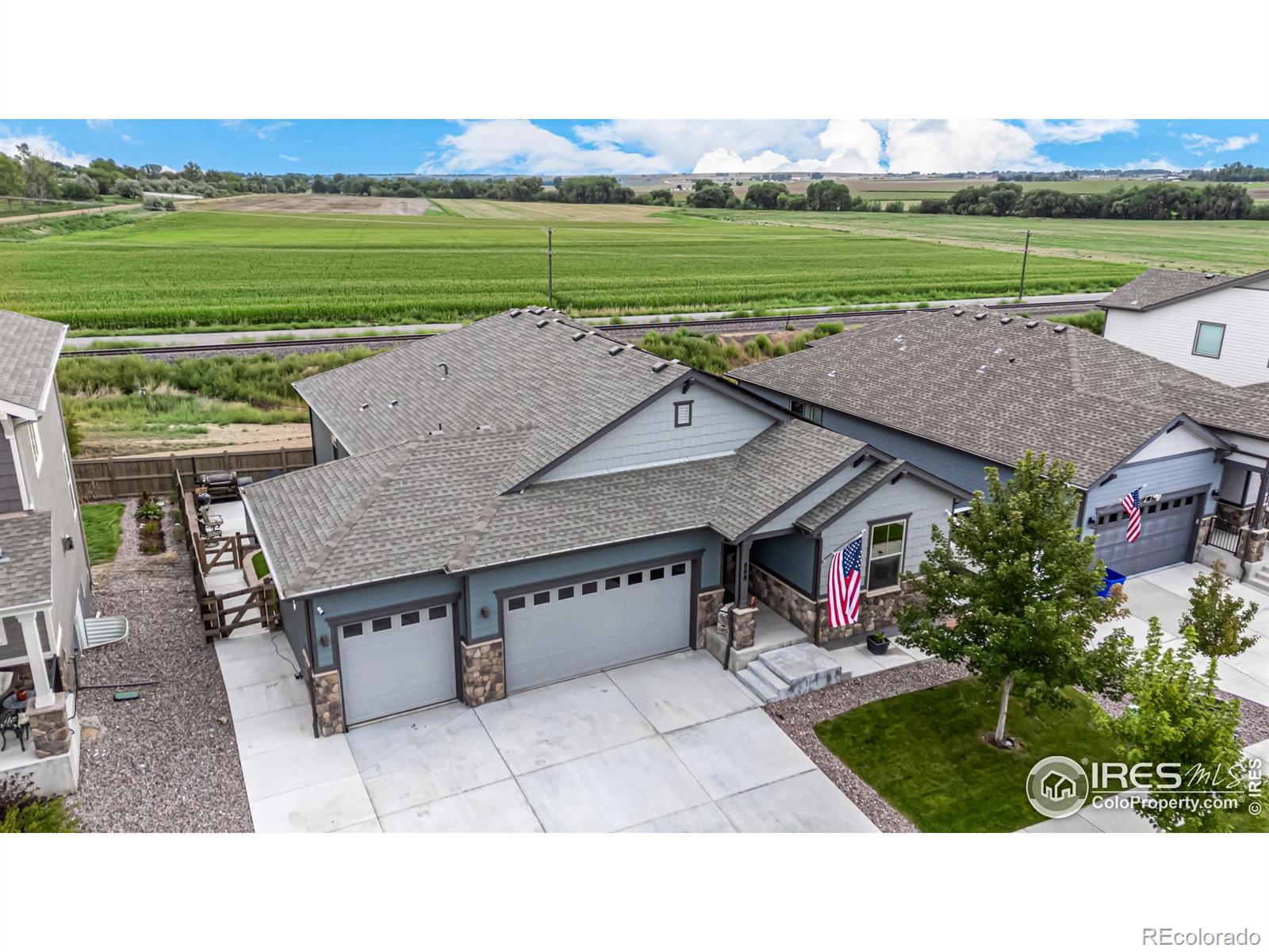 808  Lowrey Lane, berthoud MLS: 4567891023919 Beds: 4 Baths: 3 Price: $700,000