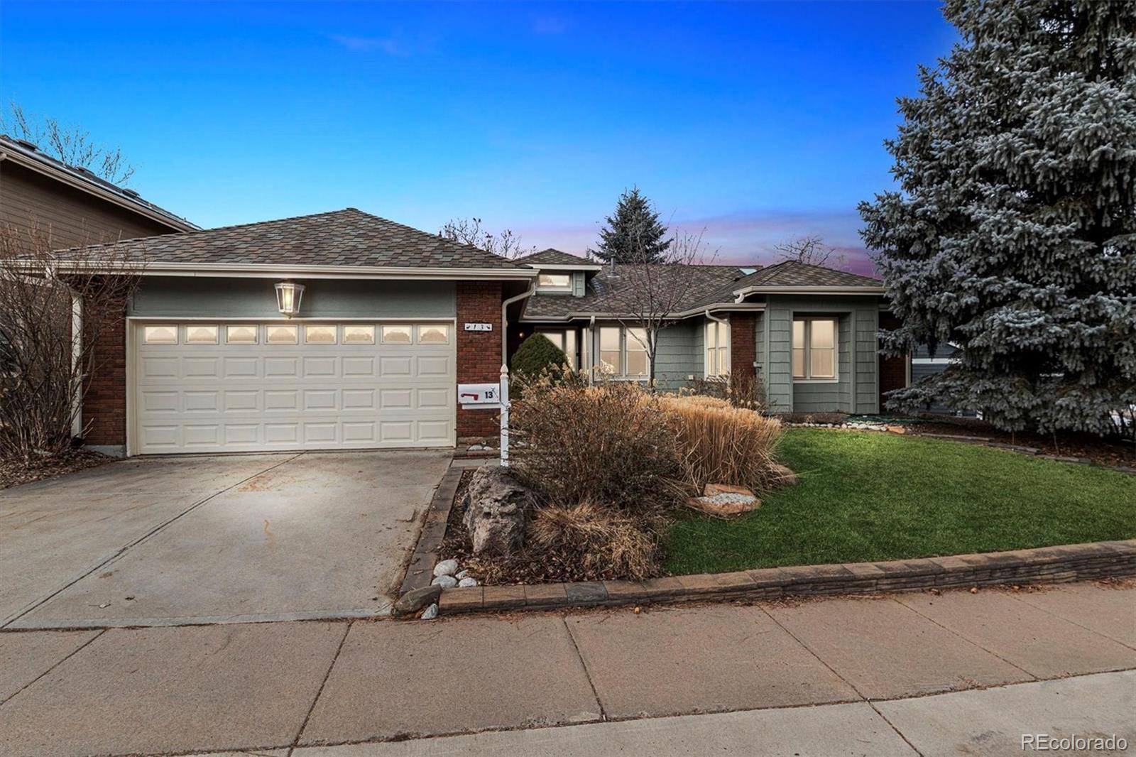 13  Canyon Cedar , littleton MLS: 5997919 Beds: 4 Baths: 3 Price: $899,000