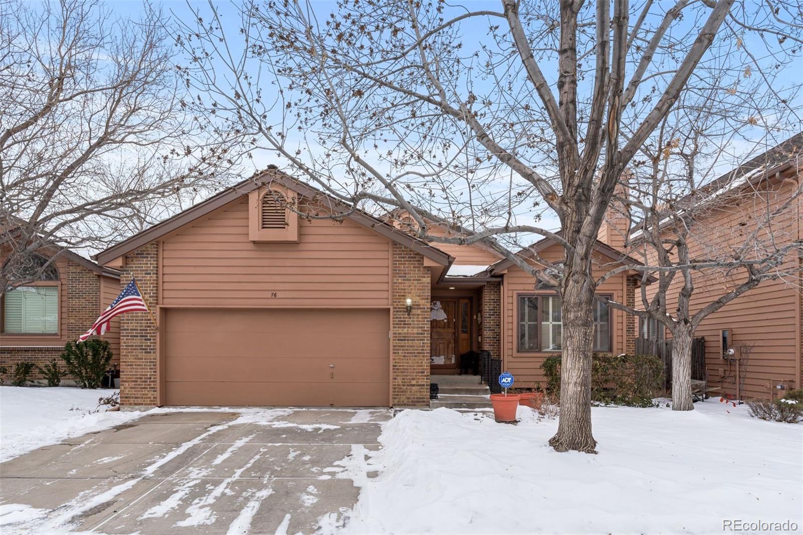 7900 E Dartmouth Avenue, denver MLS: 1523071 Beds: 3 Baths: 3 Price: $650,000