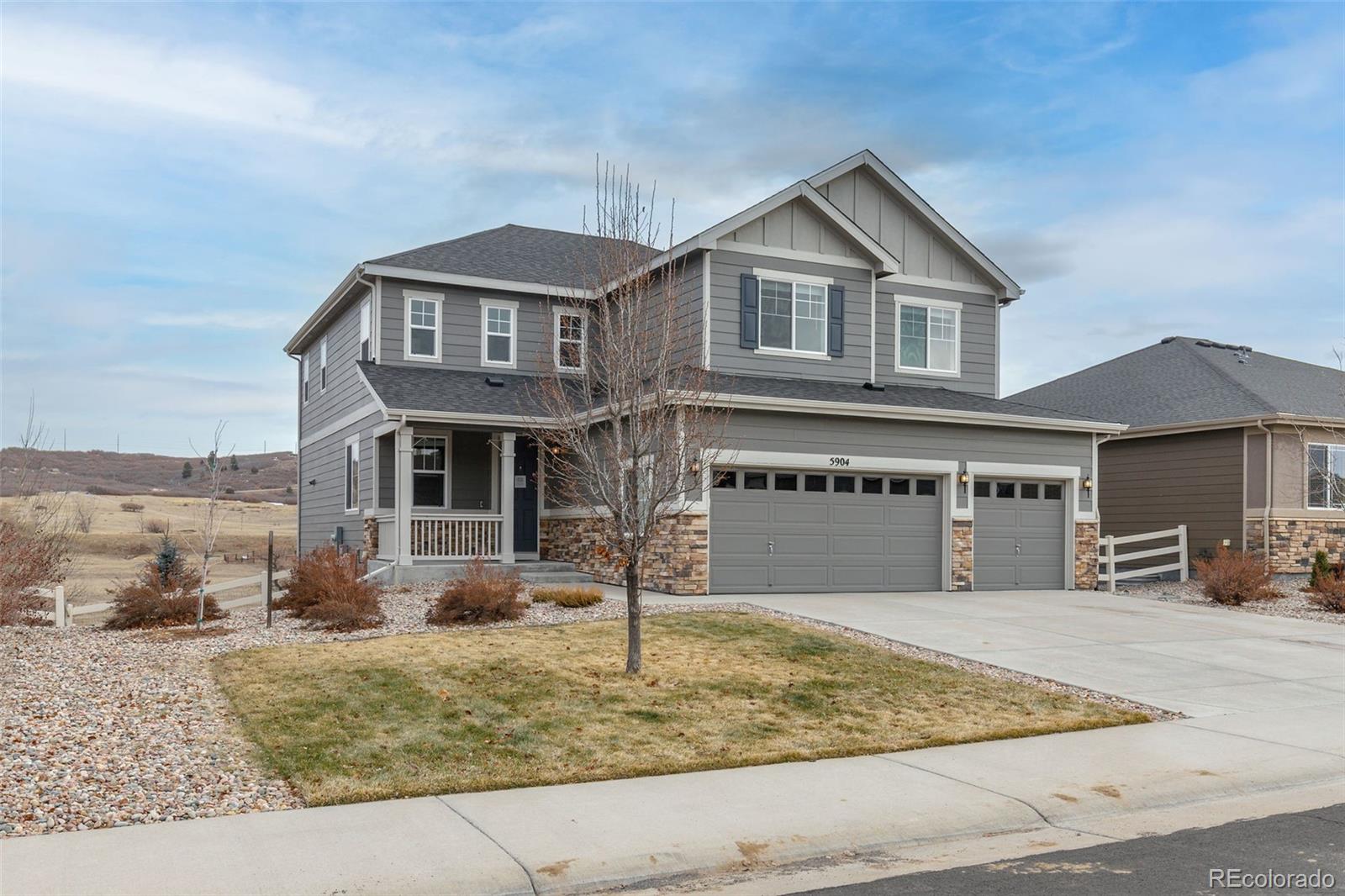 5904  Clover Ridge Circle, castle rock MLS: 2911384 Beds: 5 Baths: 3 Price: $775,000