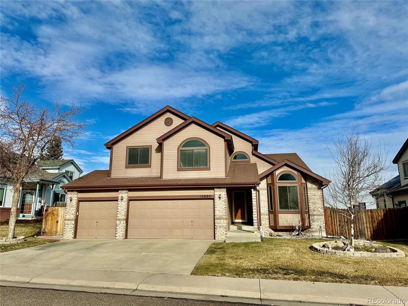 10885 W 85th Place, arvada MLS: 8288988 Beds: 4 Baths: 3 Price: $850,000