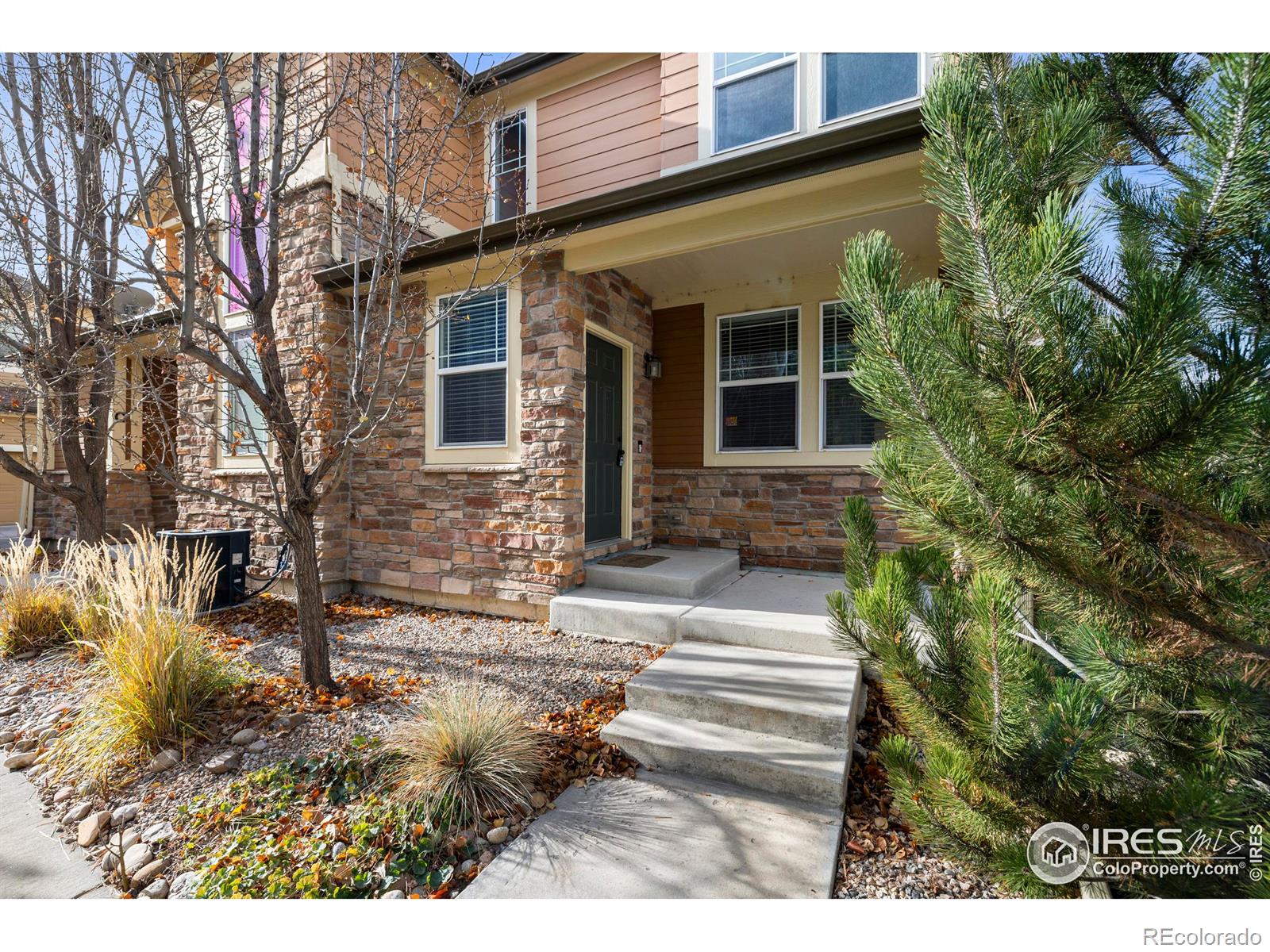 3809  Rock Creek Drive, fort collins MLS: 4567891024186 Beds: 2 Baths: 3 Price: $469,900