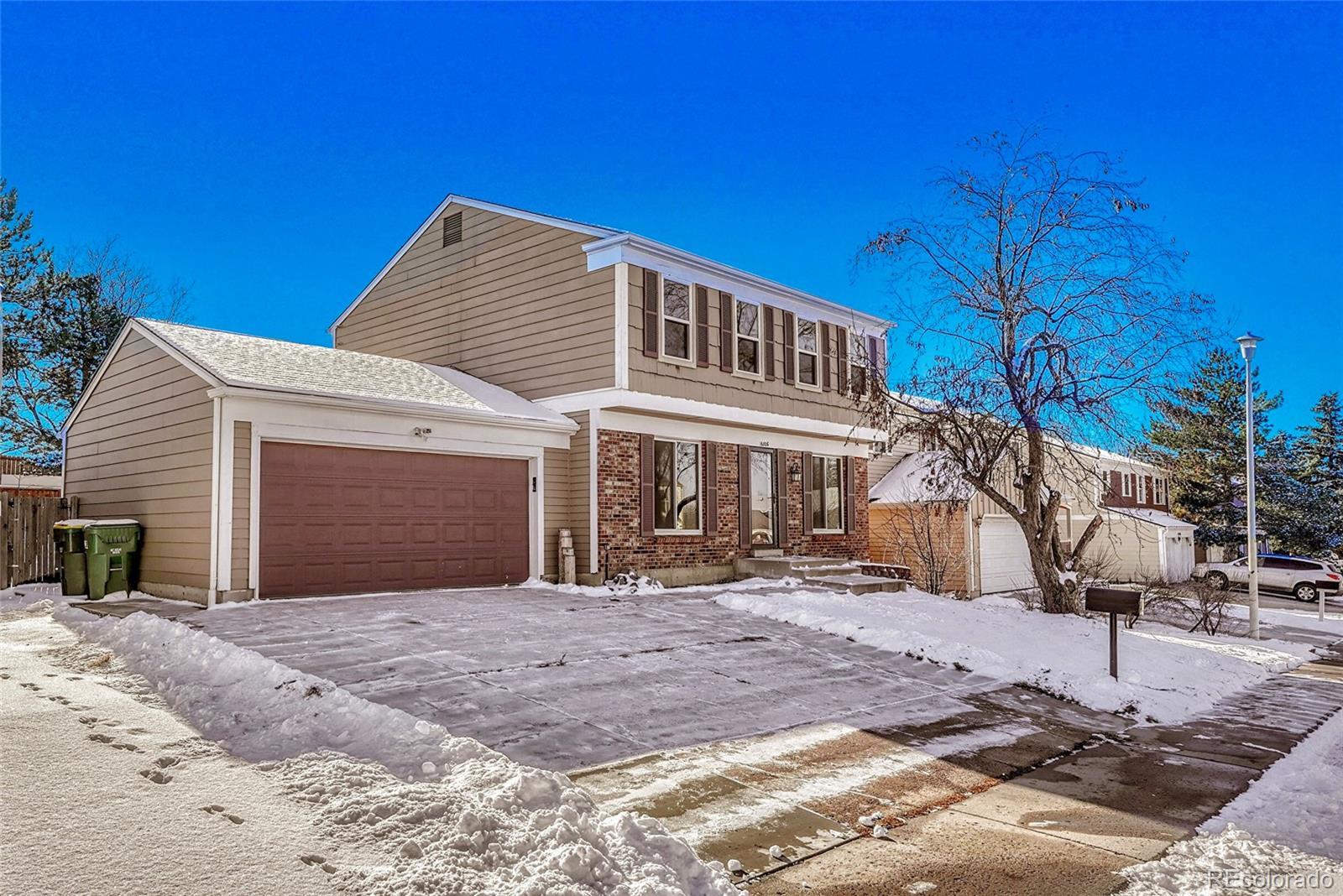 16806 E Villanova Circle, aurora MLS: 8389973 Beds: 4 Baths: 4 Price: $500,000