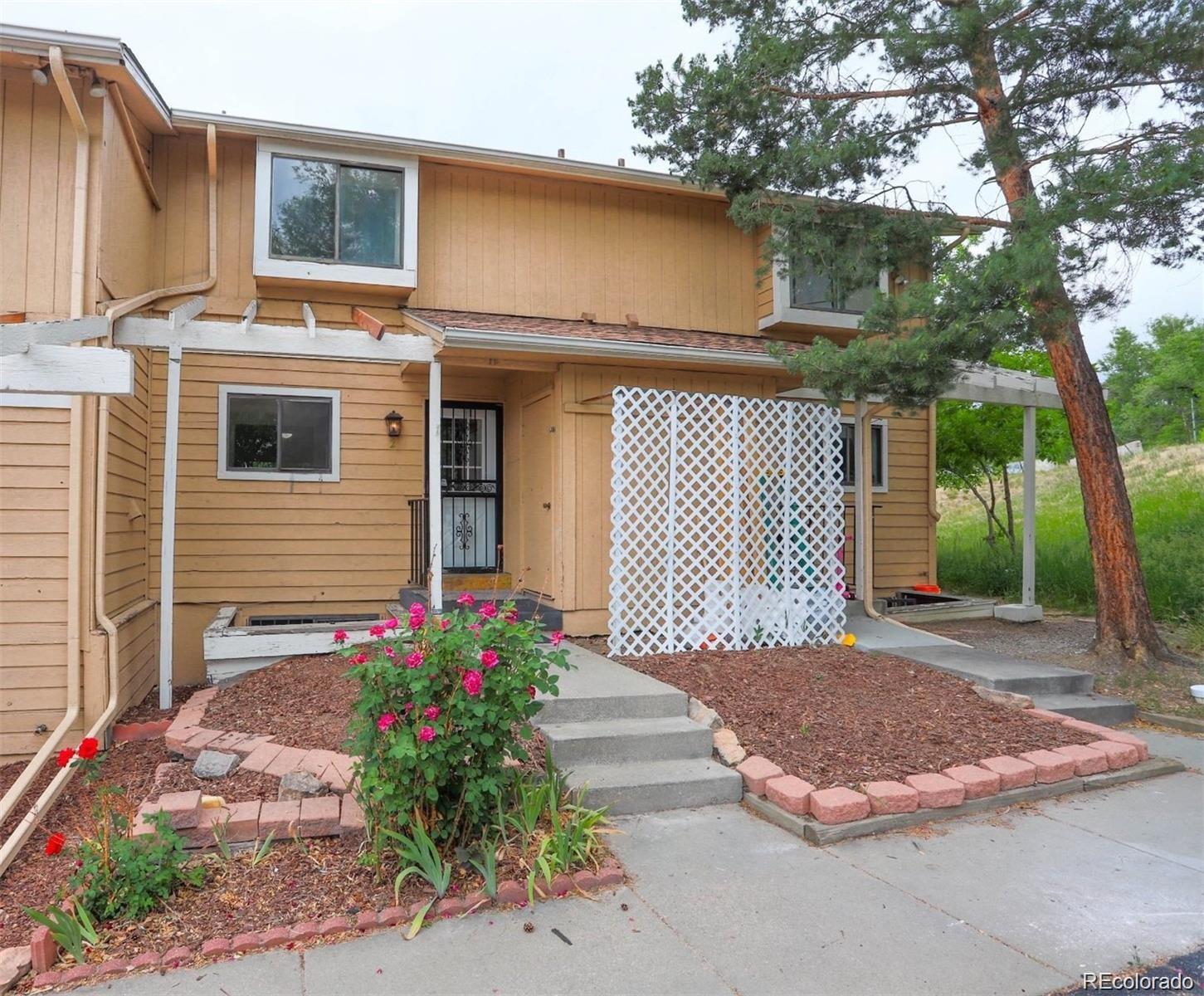 9105  Oberon Road, arvada MLS: 7958438 Beds: 3 Baths: 3 Price: $370,000