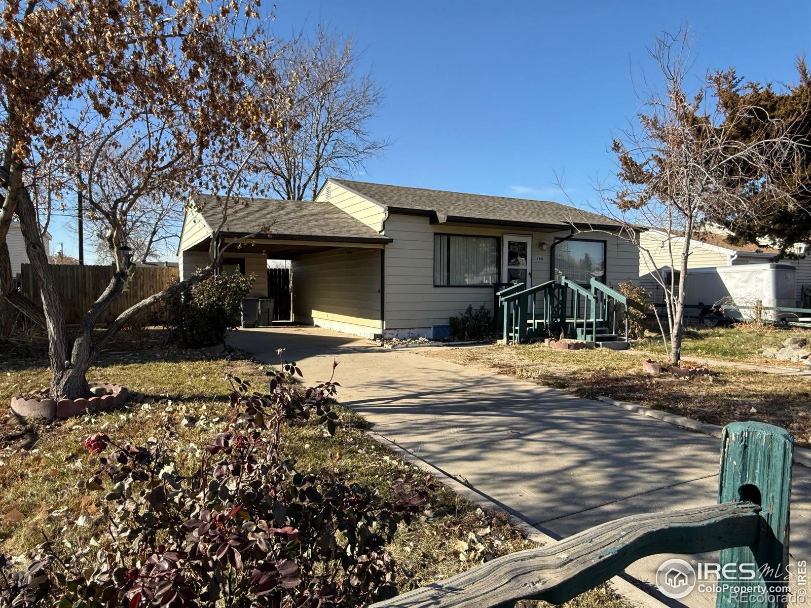 7901  Newport Street, commerce city MLS: 4567891024503 Beds: 2 Baths: 1 Price: $299,000