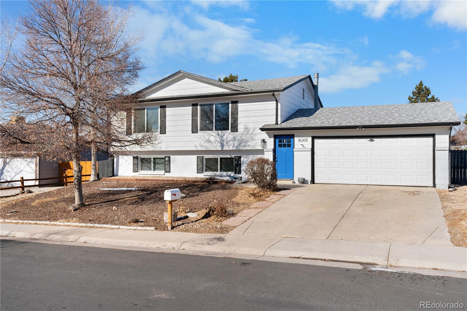 16305 E Gunnison Place, aurora MLS: 8854004 Beds: 3 Baths: 2 Price: $499,000