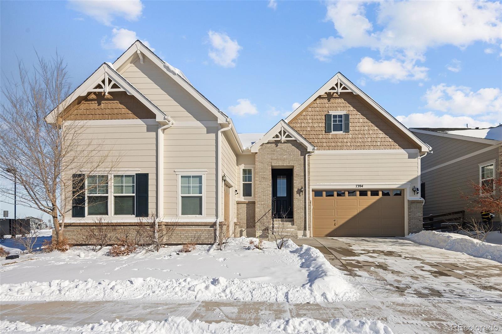 7394 S Scottsburg Way, aurora MLS: 5109731 Beds: 5 Baths: 4 Price: $859,000