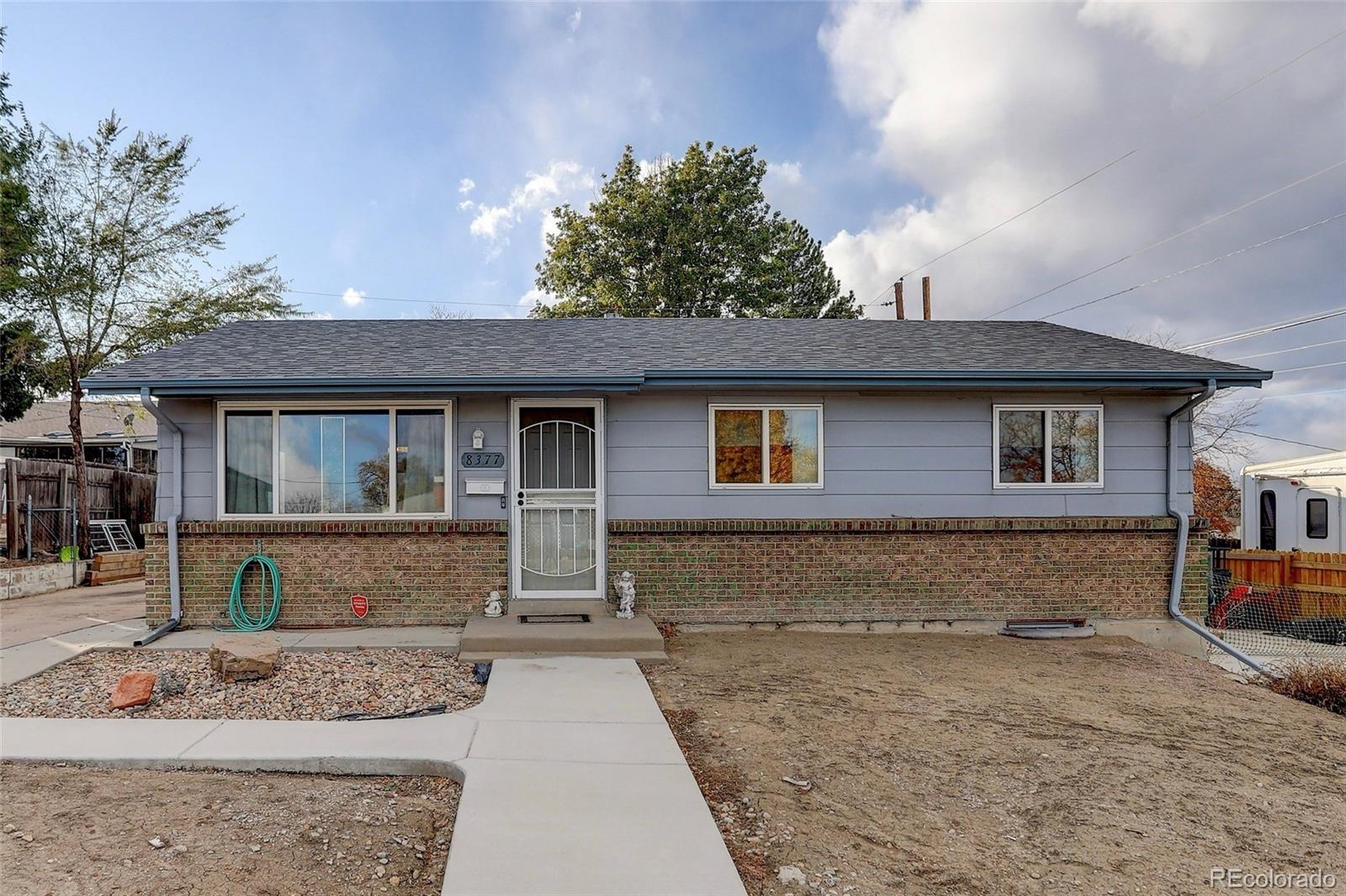 8377  Mitze Drive, denver MLS: 8175117 Beds: 3 Baths: 2 Price: $425,000