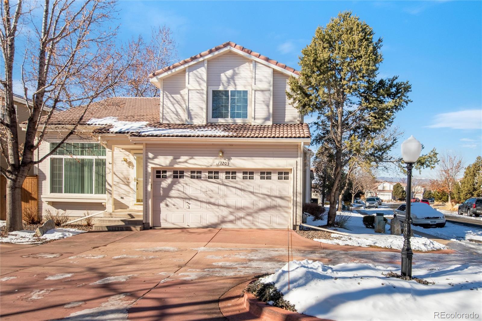 1320  Laurenwood Way, highlands ranch MLS: 7840495 Beds: 2 Baths: 3 Price: $492,000