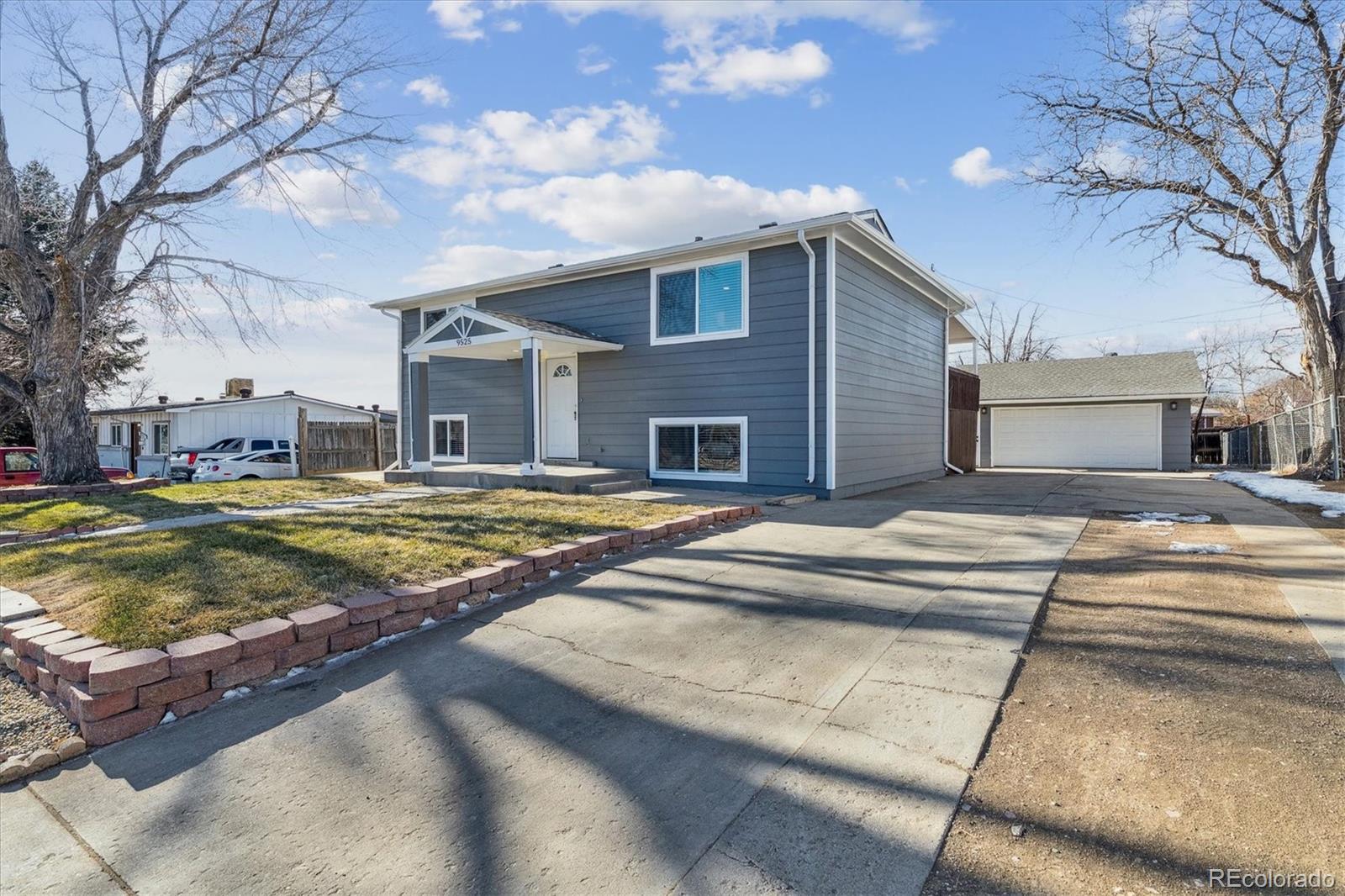 9525  Damon Drive, northglenn MLS: 4579250 Beds: 4 Baths: 2 Price: $559,900