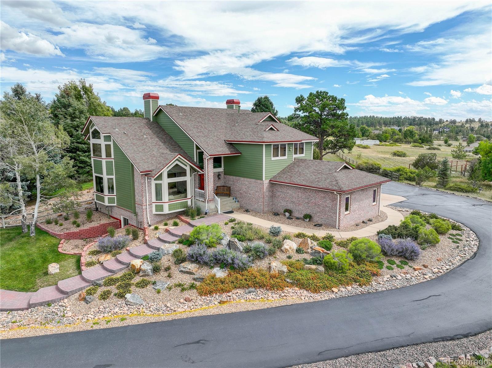 4812  Moonshine Ridge Trail, parker MLS: 6723916 Beds: 5 Baths: 4 Price: $1,325,000