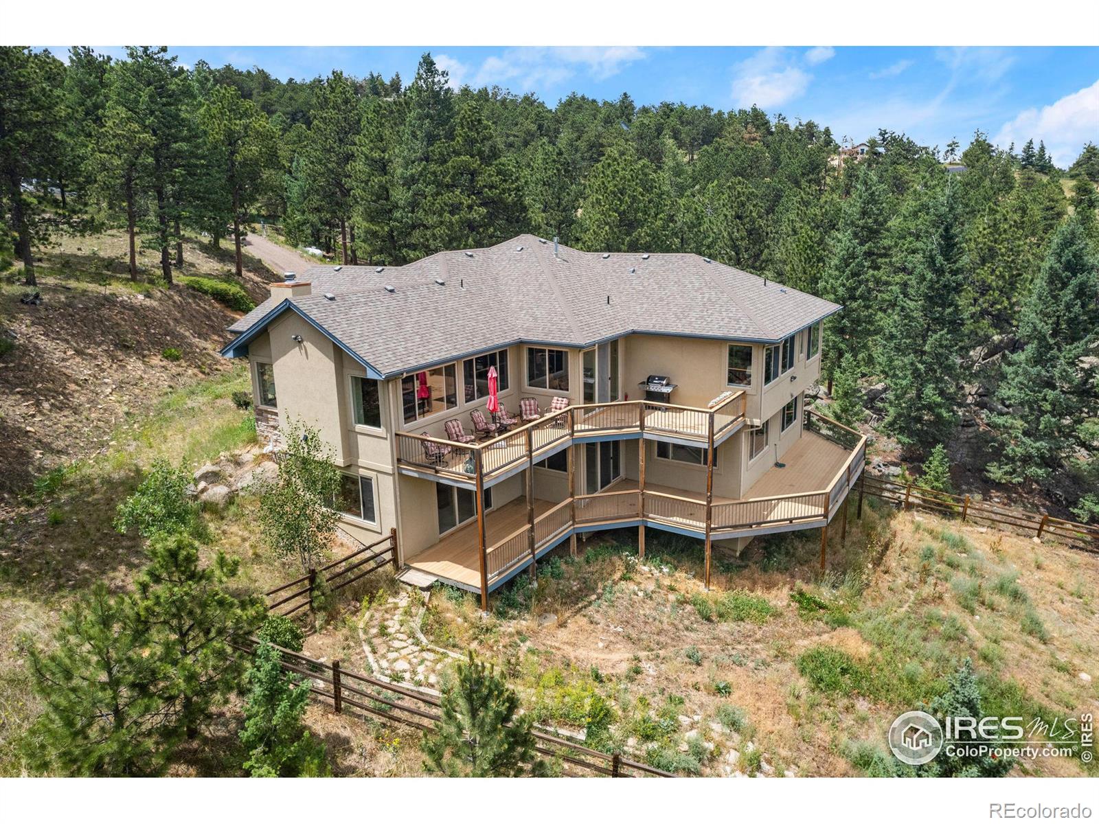 309  Sunrise Lane, boulder MLS: 4567891024774 Beds: 3 Baths: 3 Price: $1,295,000