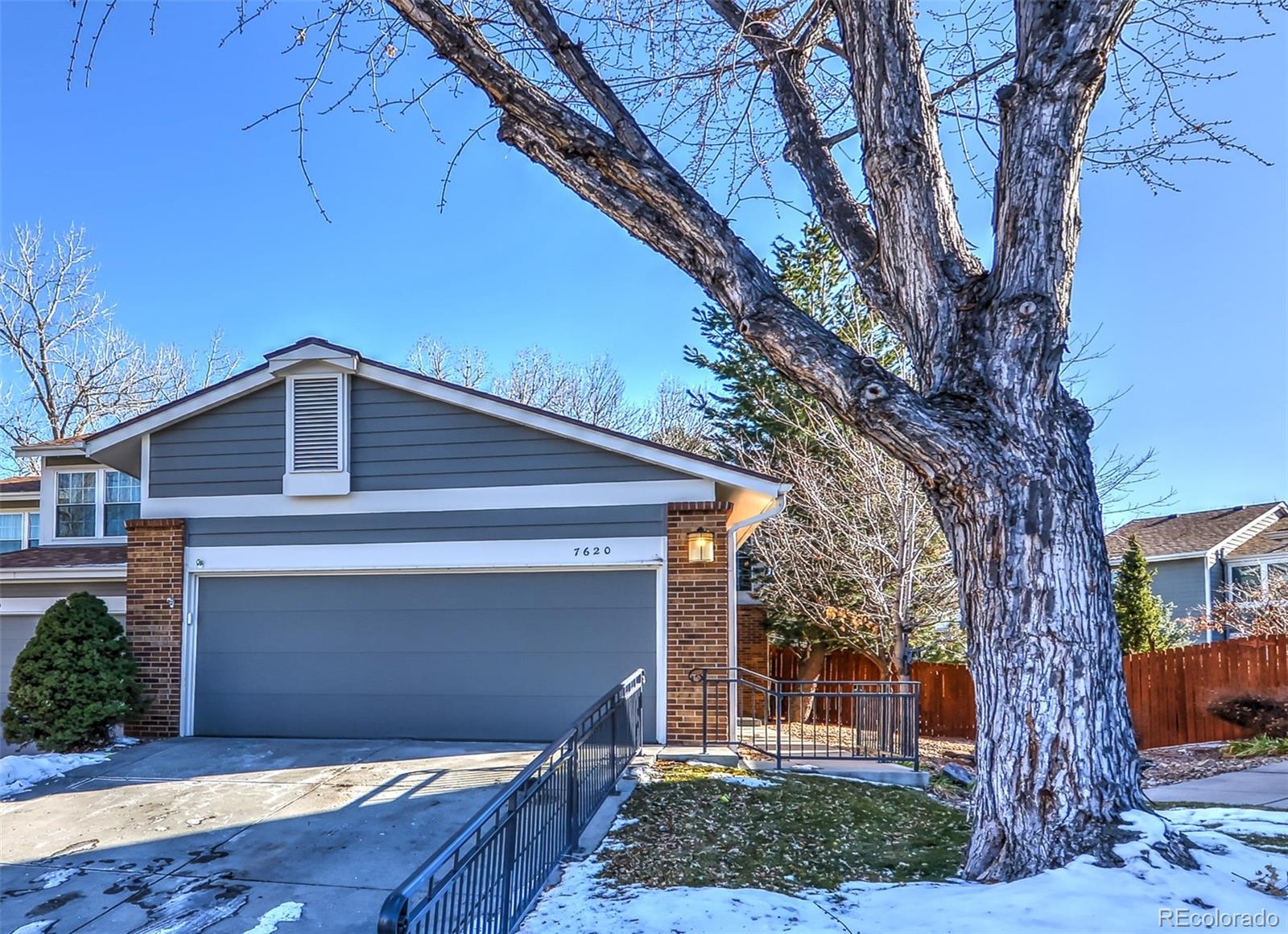 7620 E Gunnison Place , Denver  MLS: 5777288 Beds: 3 Baths: 3 Price: $529,000