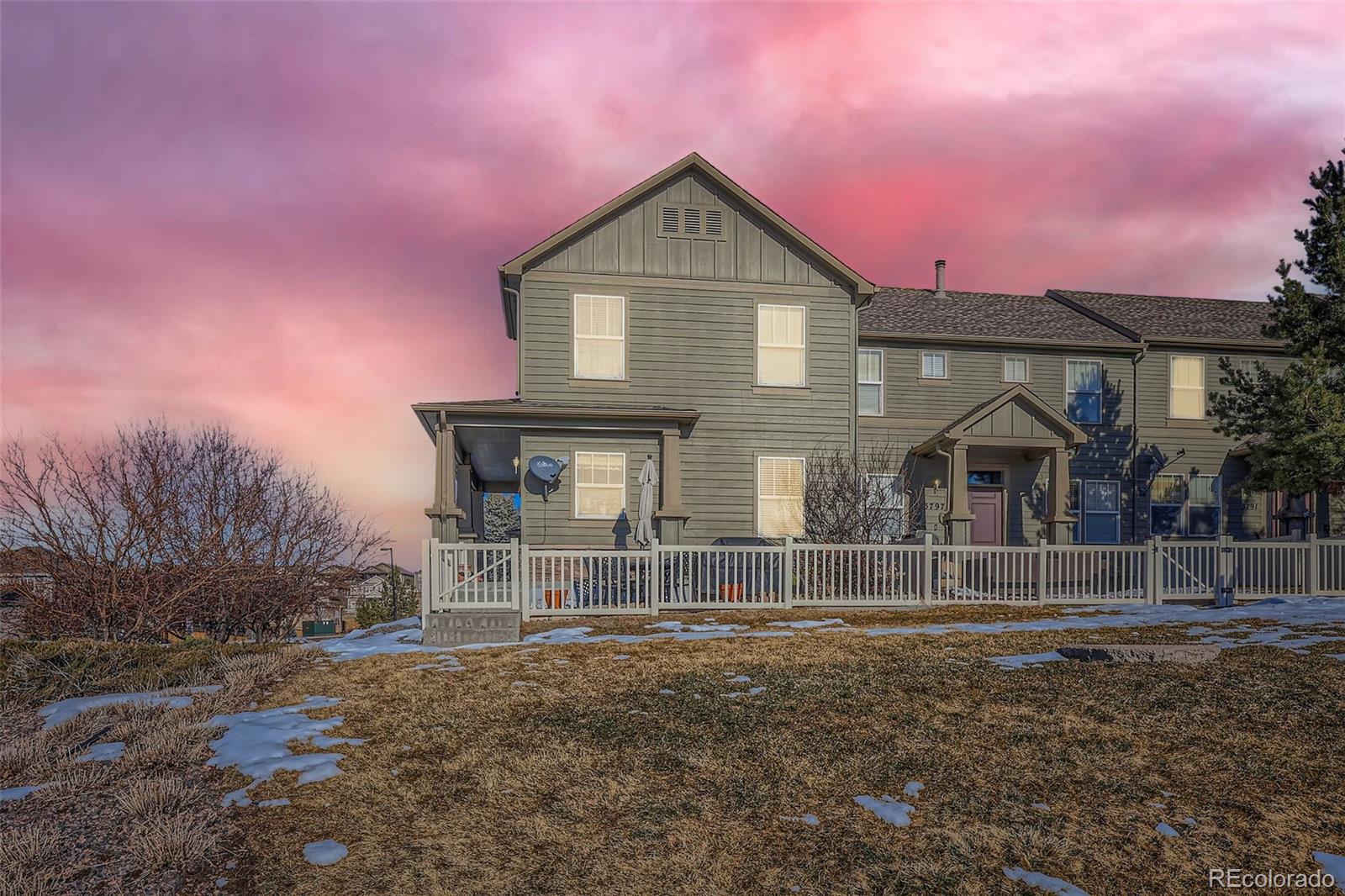 3805  Windriver Trail, castle rock MLS: 2124458 Beds: 3 Baths: 2 Price: $445,000