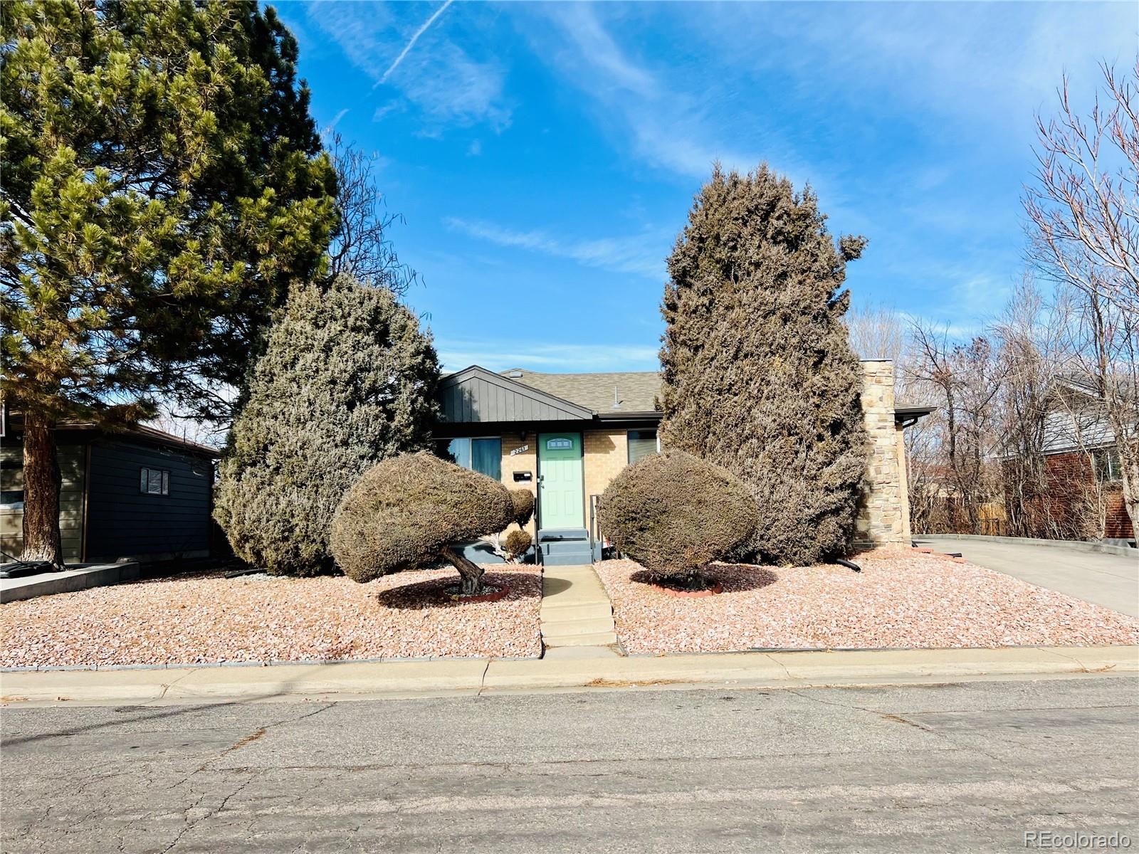 2261 W 73rd Place, denver MLS: 8278465 Beds: 5 Baths: 2 Price: $538,000