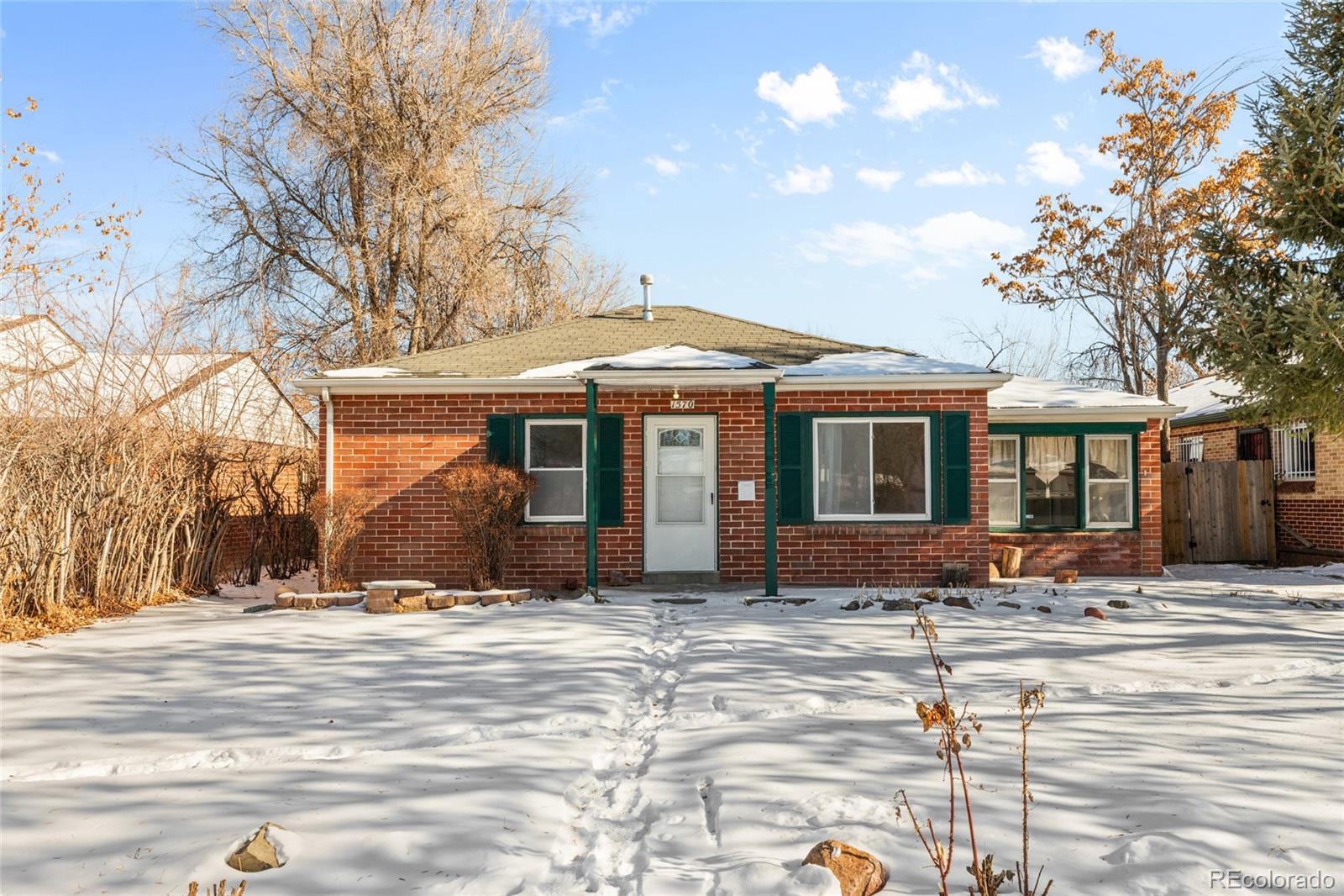 1570  Xanthia Street, denver MLS: 6336201 Beds: 3 Baths: 1 Price: $460,000