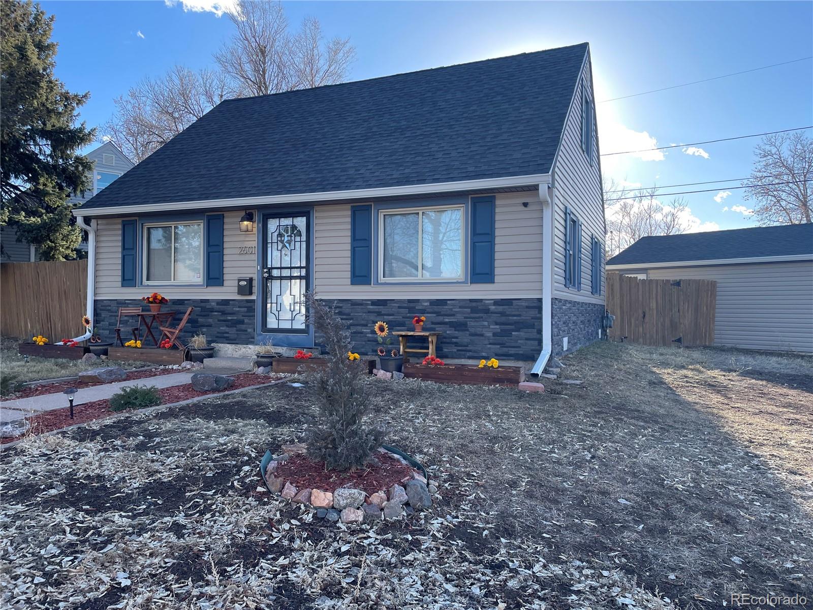 2601 S Julian Street, denver MLS: 8979790 Beds: 4 Baths: 1 Price: $490,000