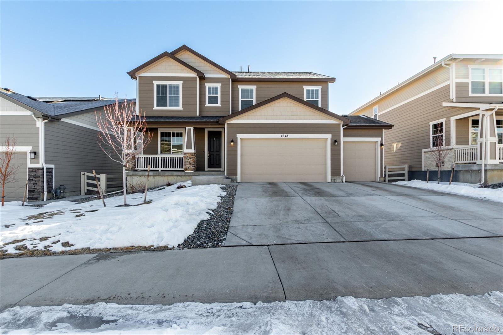 4648  Gray Wolf Lane, castle rock MLS: 2102033 Beds: 4 Baths: 3 Price: $750,000