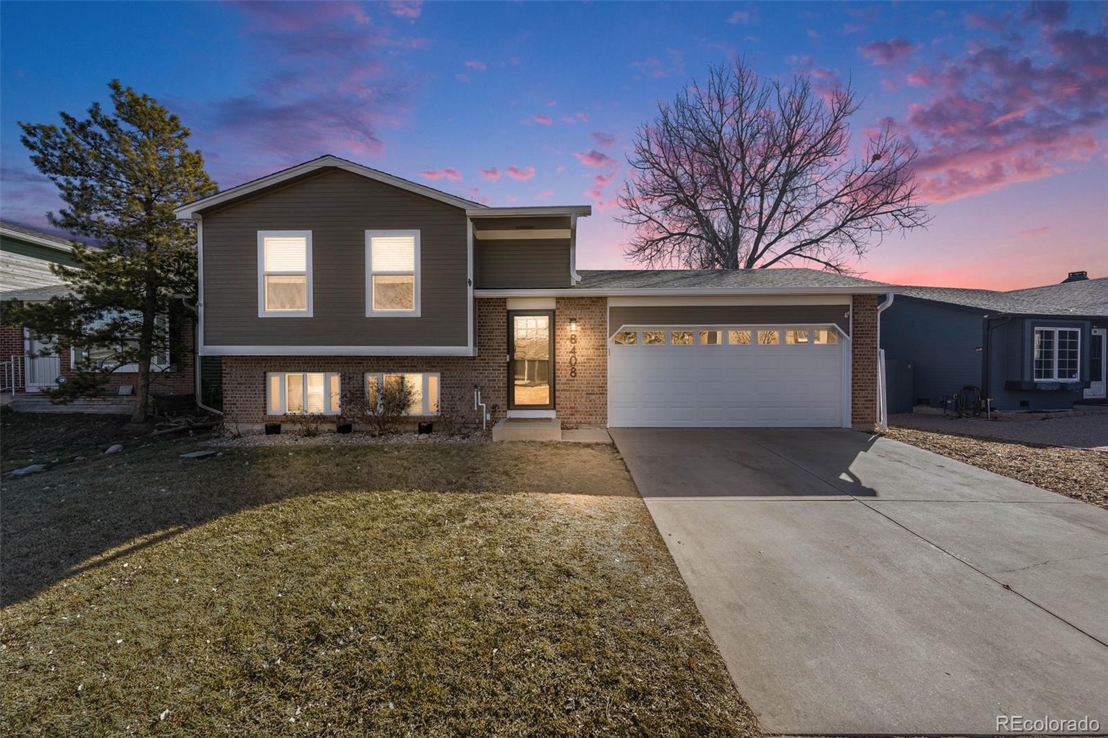 8408  Wild Alfalfa Place, parker MLS: 3896676 Beds: 3 Baths: 2 Price: $510,000