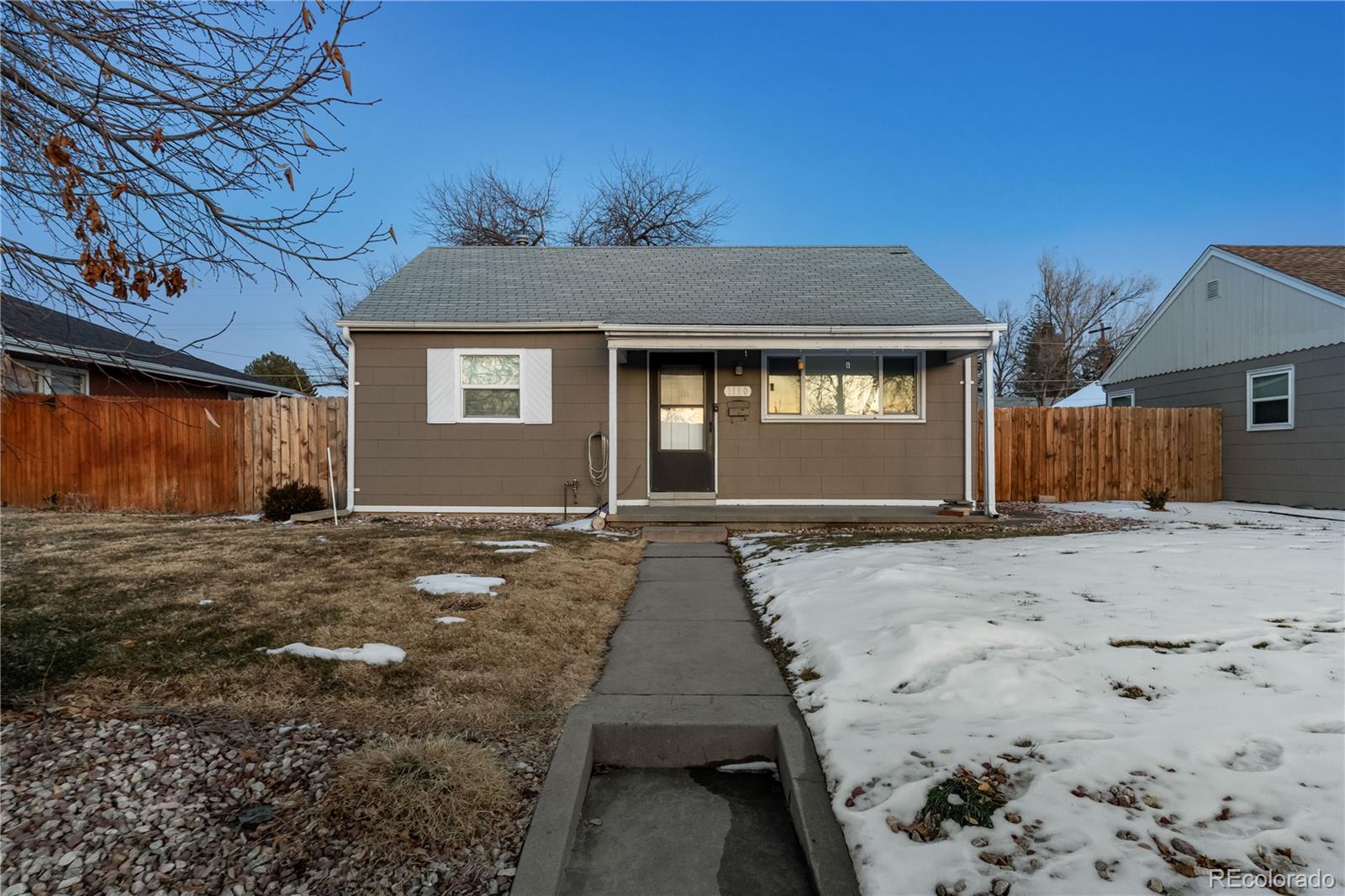 1190  Elmira Street, aurora MLS: 4963043 Beds: 3 Baths: 1 Price: $400,000