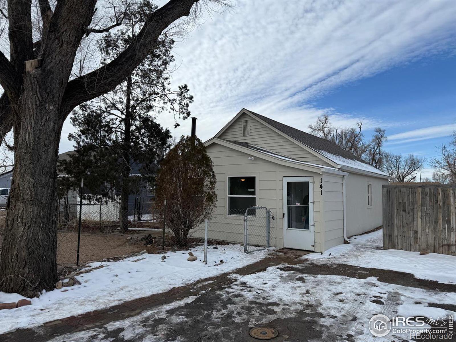 141 N 23rd Avenue, greeley MLS: 4567891025496 Beds: 2 Baths: 1 Price: $278,000