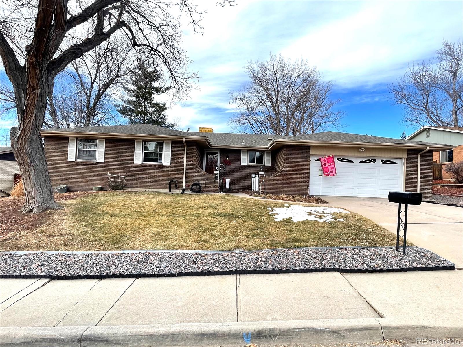 2747 S Otis Street, denver MLS: 4256982 Beds: 3 Baths: 2 Price: $579,000