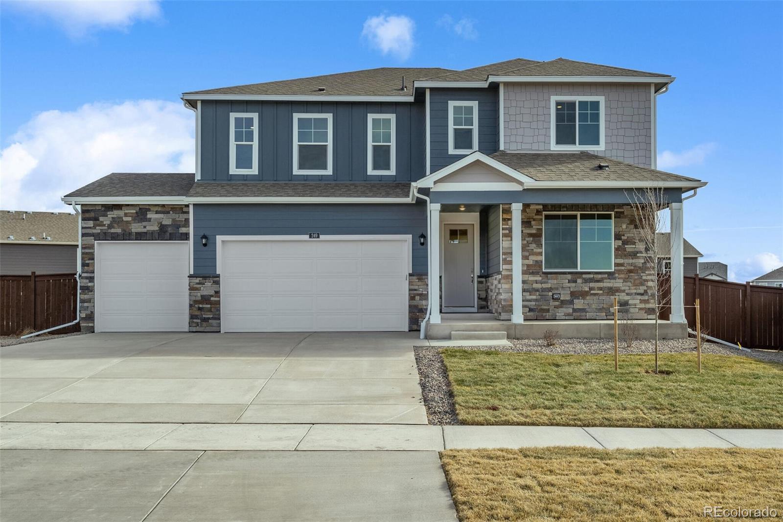 4410  Cattle Cross Road, castle rock MLS: 4652984 Beds: 5 Baths: 3 Price: $735,000