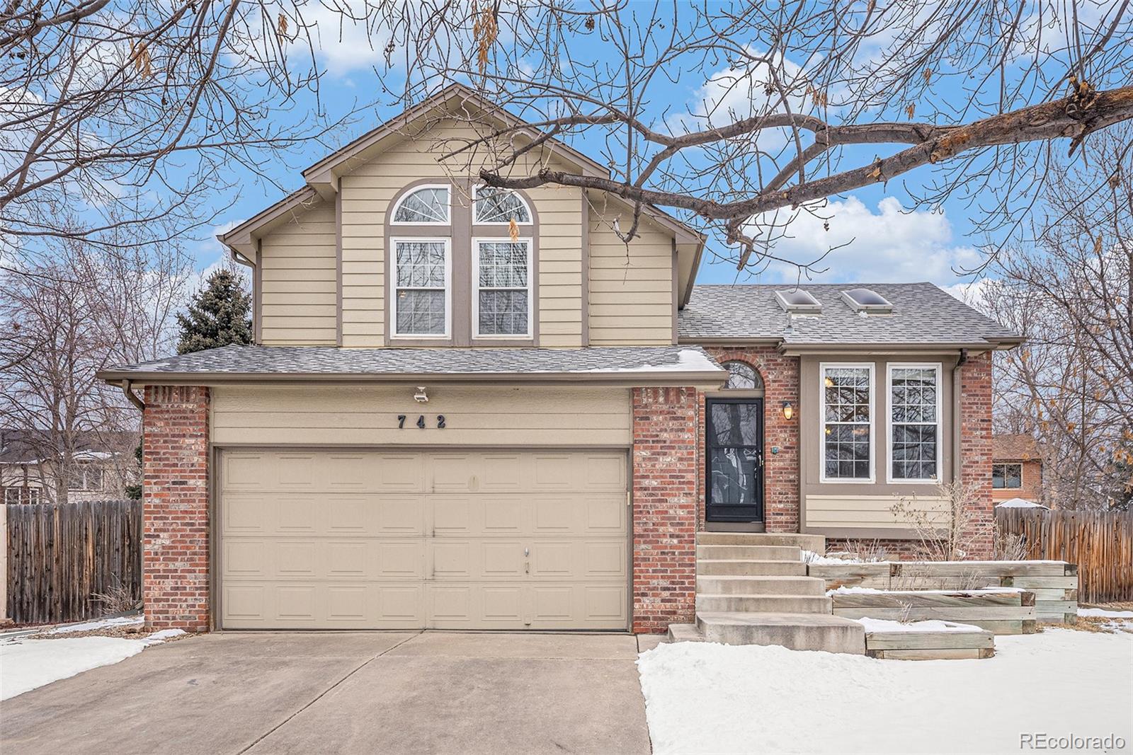 742  Cameron Lane, longmont MLS: 3727828 Beds: 4 Baths: 4 Price: $550,000