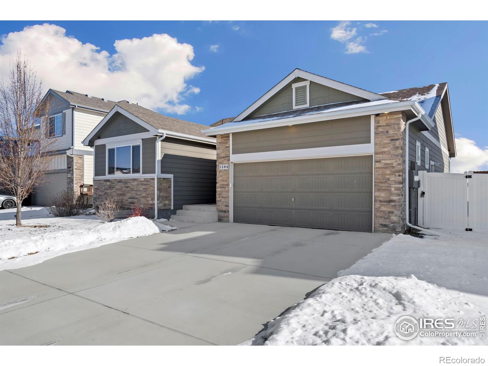 1306  88th Avenue, greeley MLS: 4567891025733 Beds: 3 Baths: 2 Price: $446,900