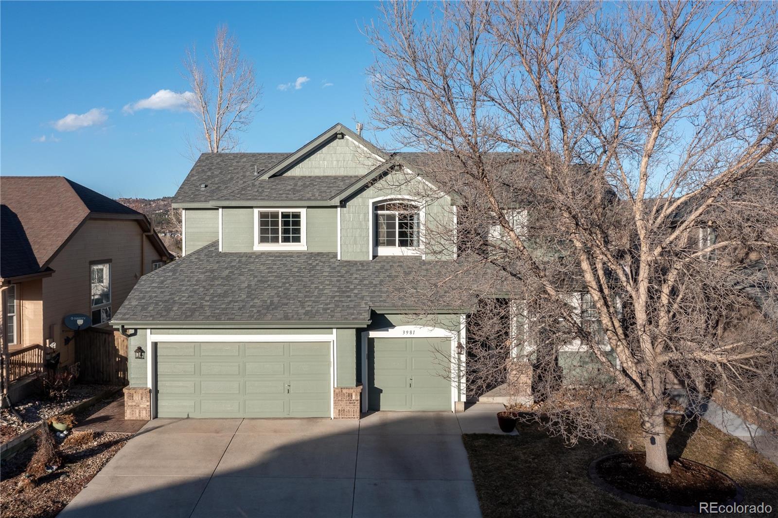 3981  Starflower Road, castle rock MLS: 2215313 Beds: 4 Baths: 3 Price: $739,000