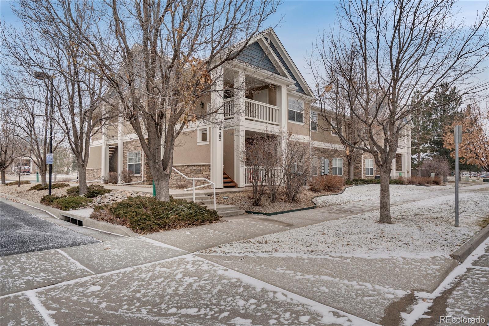 8200 E 8th Avenue 8202, Denver  MLS: 2112179 Beds: 2 Baths: 2 Price: $370,000