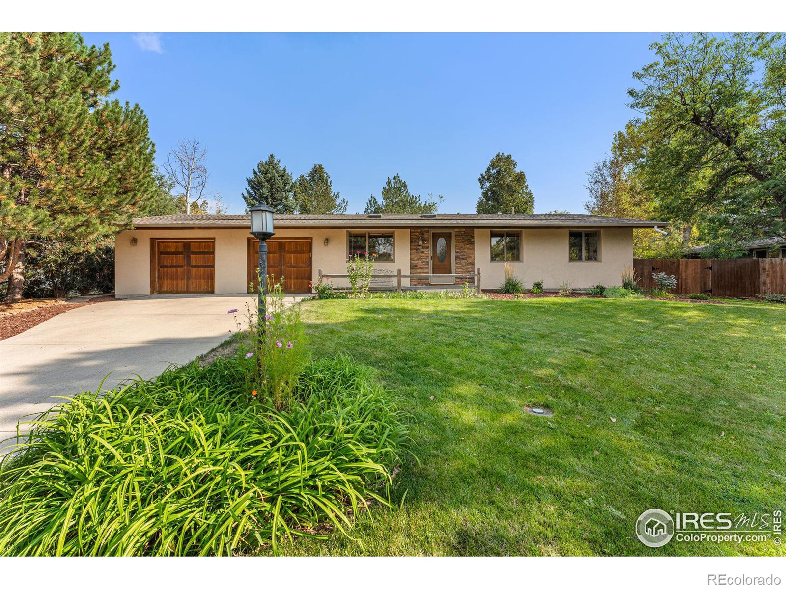 5604  Bowron Place, longmont MLS: 4567891025778 Beds: 4 Baths: 2 Price: $1,099,000