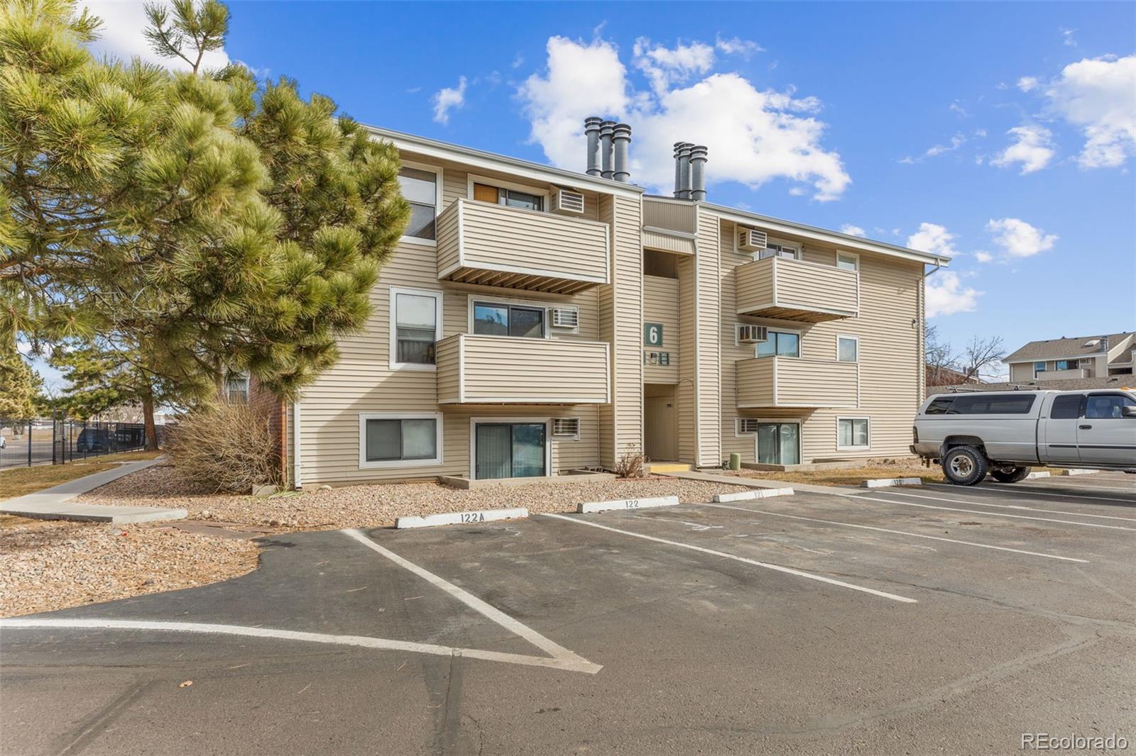 10150 E Virginia Avenue 6-305, Denver  MLS: 7658090 Beds: 2 Baths: 2 Price: $249,999