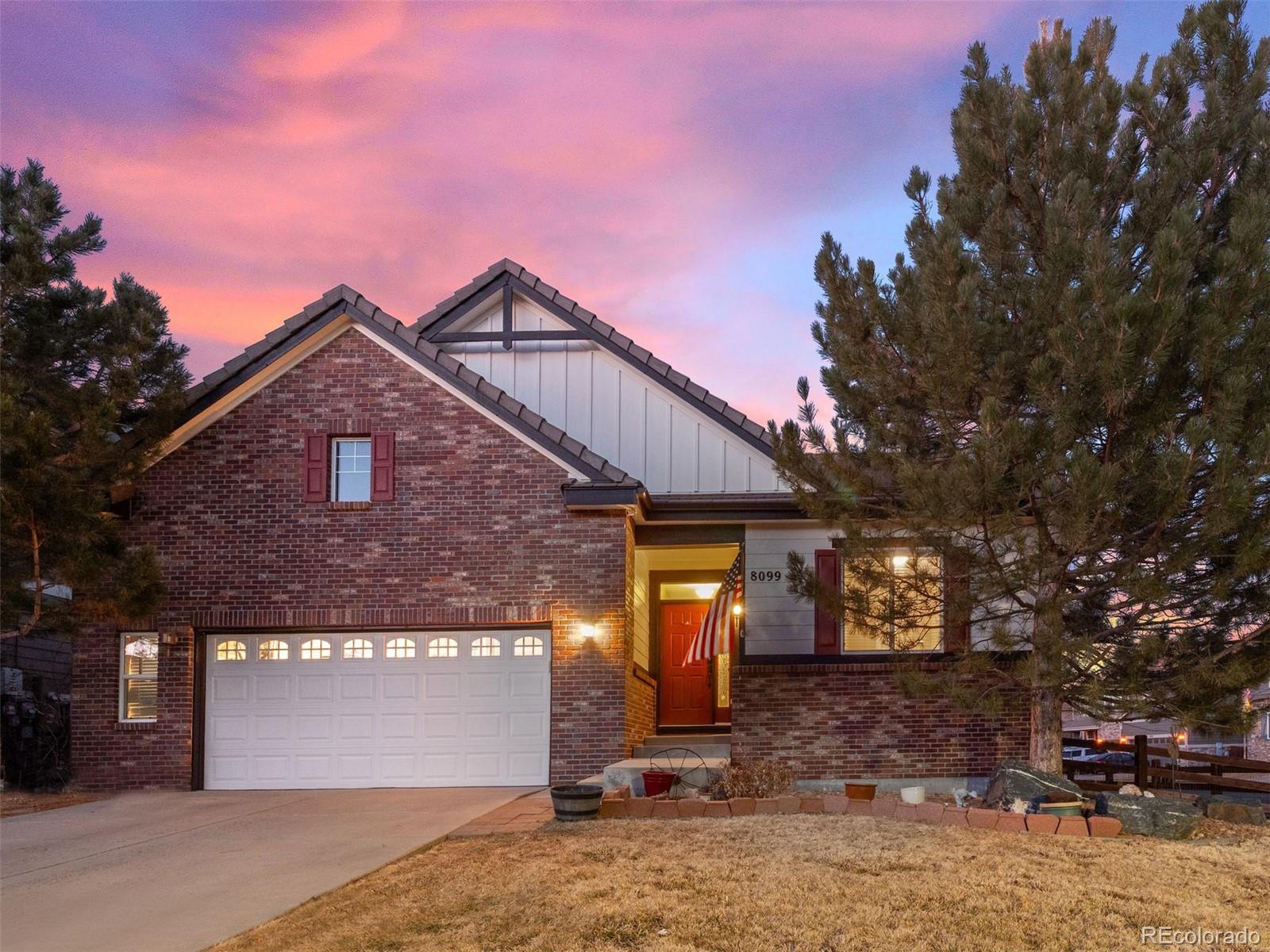 8099  Sabino Lane, castle rock MLS: 3206065 Beds: 6 Baths: 3 Price: $679,000