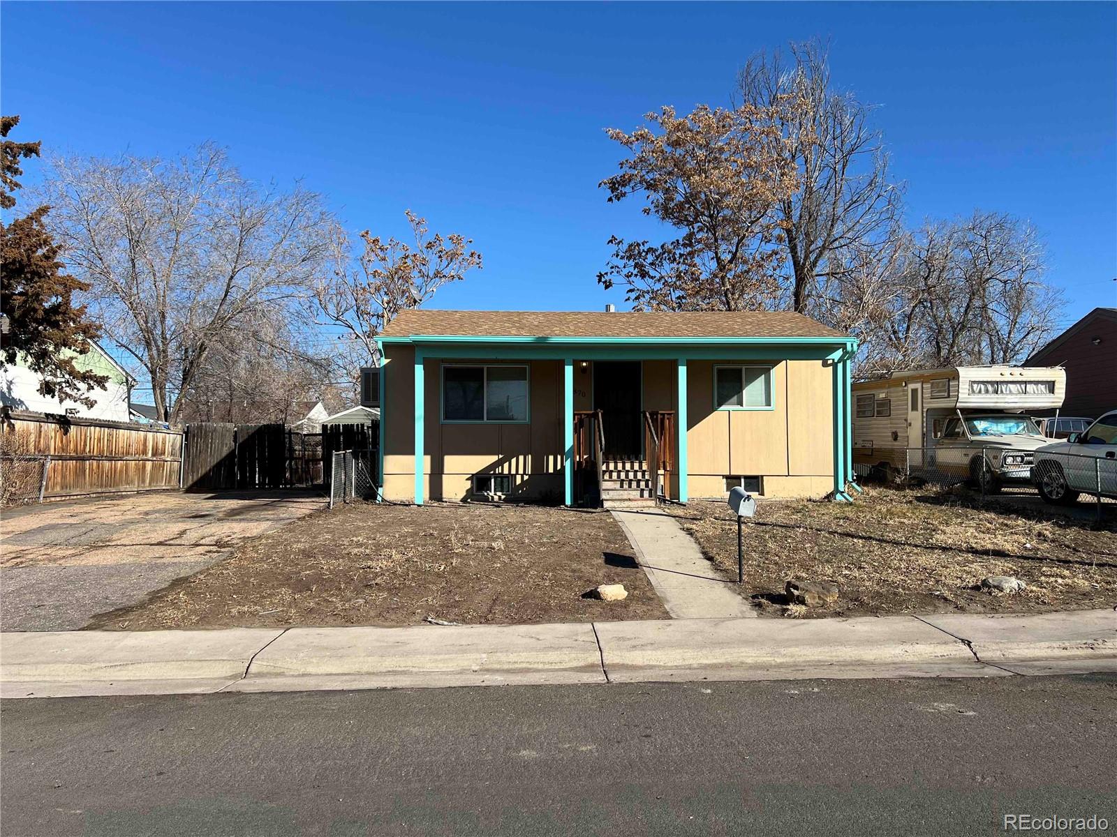 7870  Magnolia Street, commerce city MLS: 4532730 Beds: 3 Baths: 1 Price: $355,000