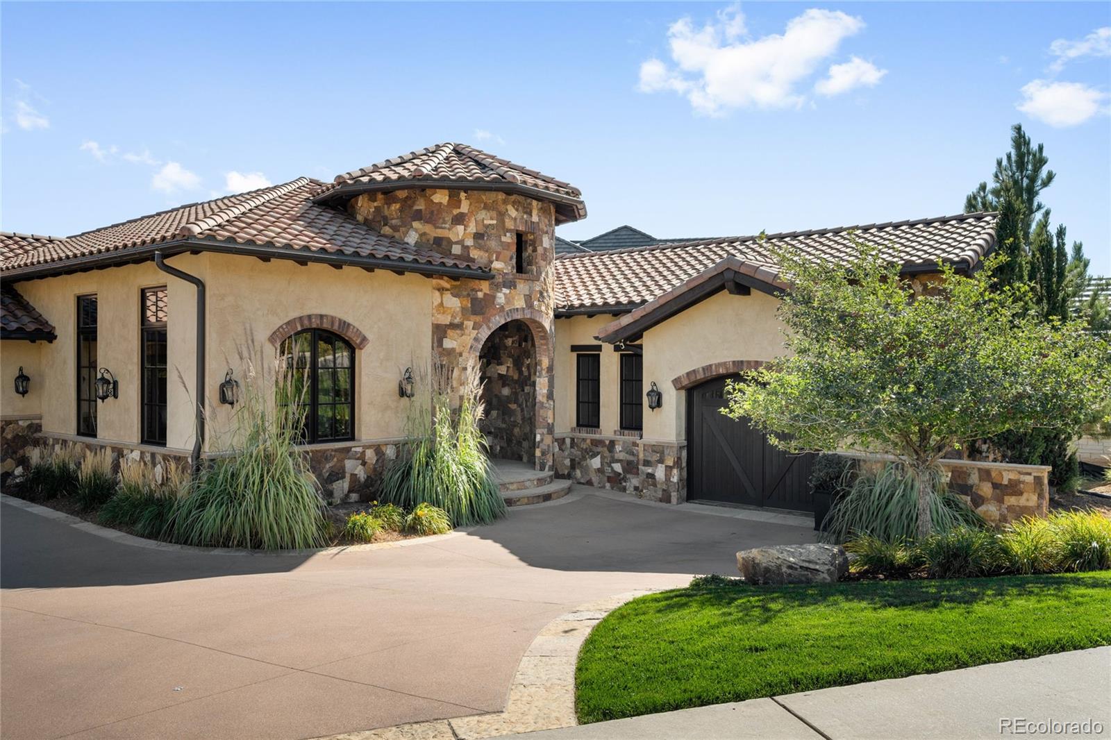 7188  Raphael Lane, littleton MLS: 4902688 Beds: 4 Baths: 5 Price: $2,500,000