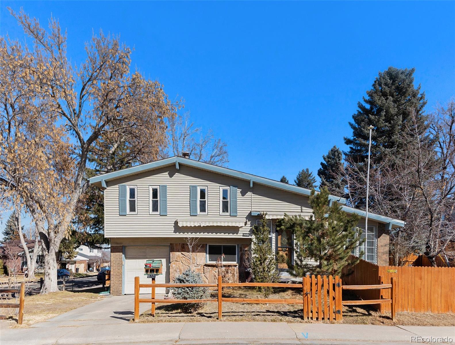 8721 E Cornell Drive, denver  House Search MLS Picture