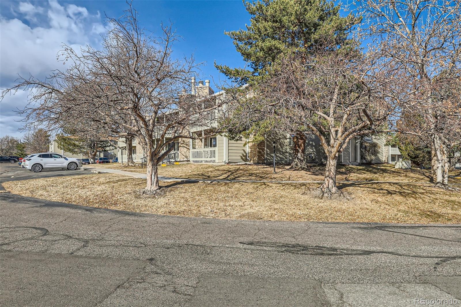 8225  Fairmount Drive 105, Denver  MLS: 1894774 Beds: 1 Baths: 1 Price: $249,999