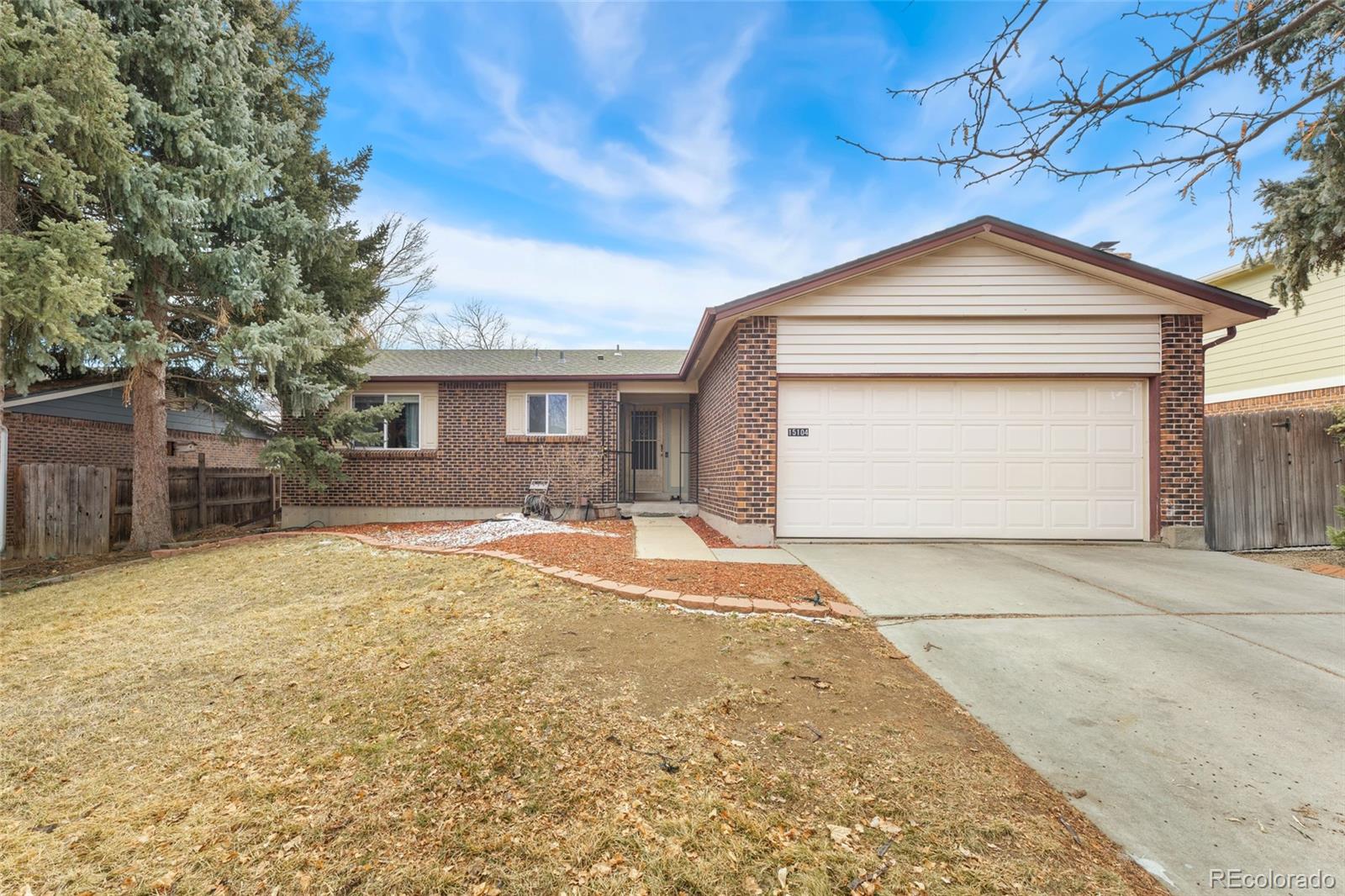 15104 E Utah Place, aurora MLS: 2084763 Beds: 4 Baths: 3 Price: $570,000