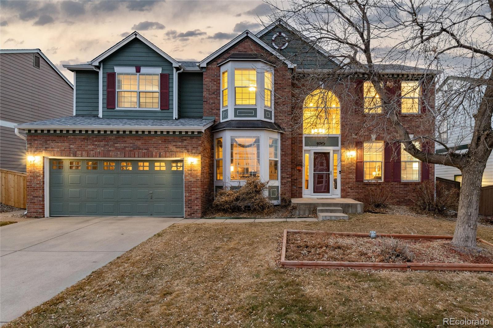 9749  Newcastle Drive, highlands ranch MLS: 3441162 Beds: 4 Baths: 4 Price: $800,000