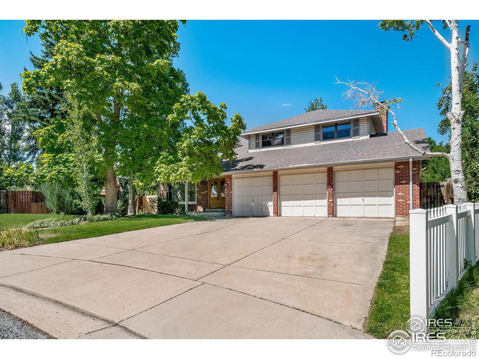 4672  Kirkwood Court, boulder MLS: 4567891026217 Beds: 4 Baths: 3 Price: $929,900