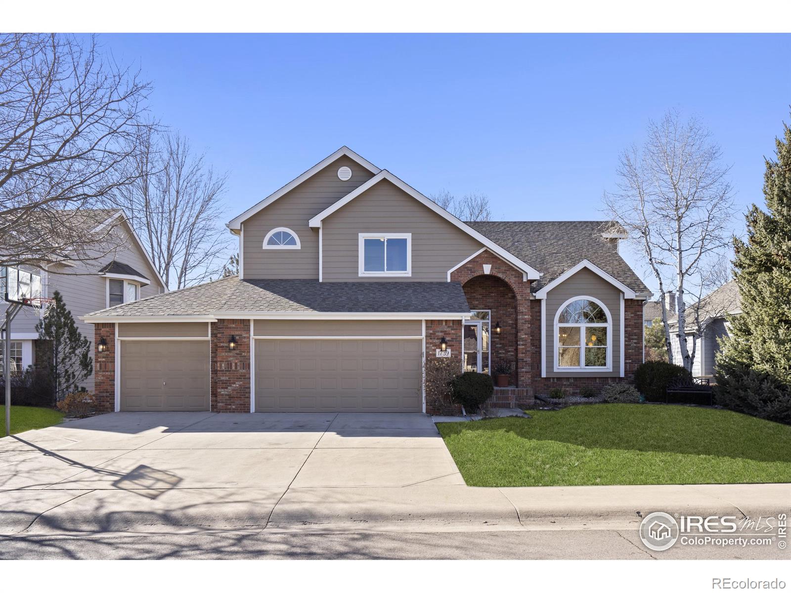 1739  Feltleaf Court, fort collins MLS: 4567891026222 Beds: 5 Baths: 4 Price: $900,000