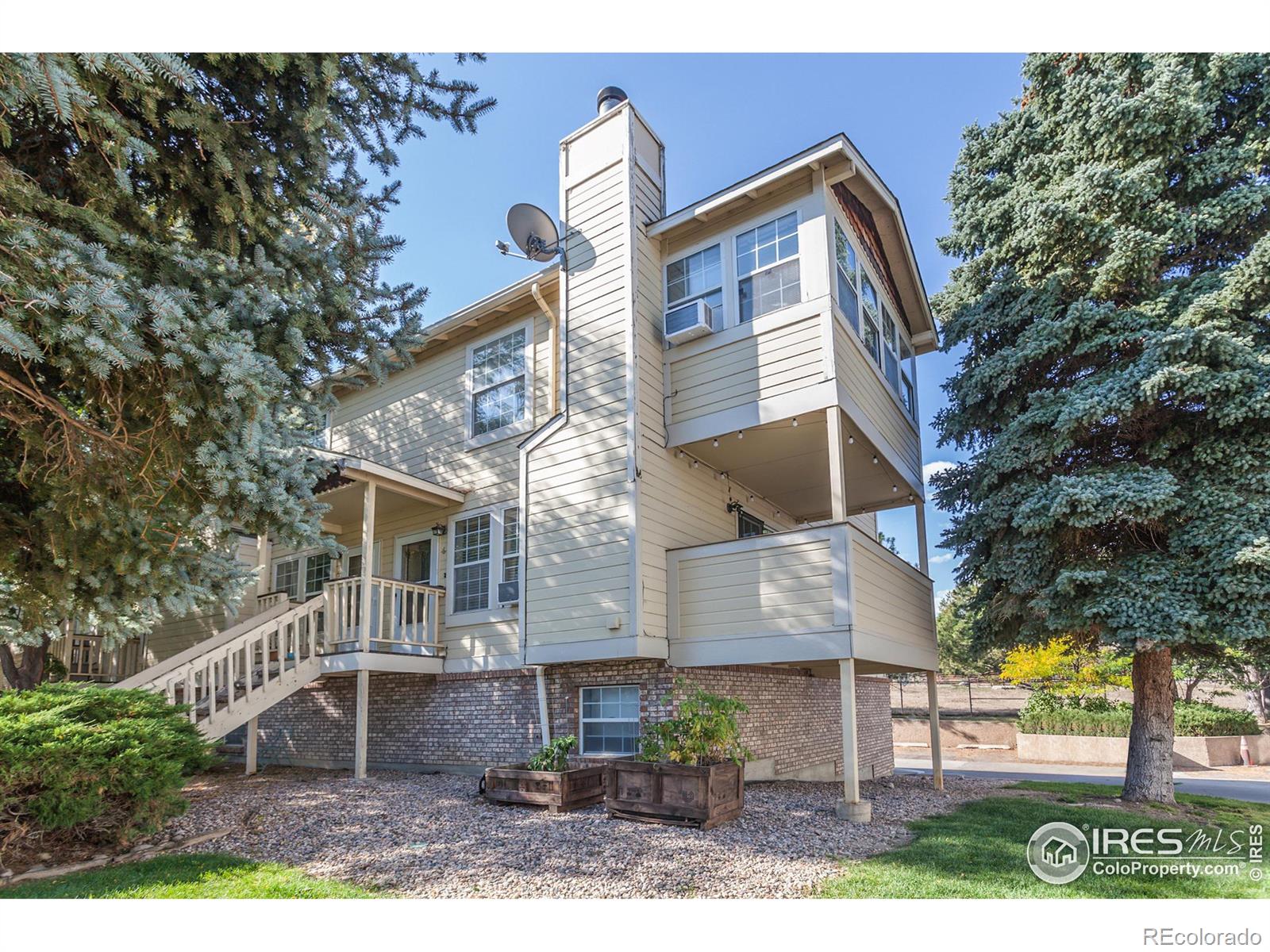 3200  Azalea Drive, fort collins MLS: 4567891026274 Beds: 2 Baths: 2 Price: $325,000