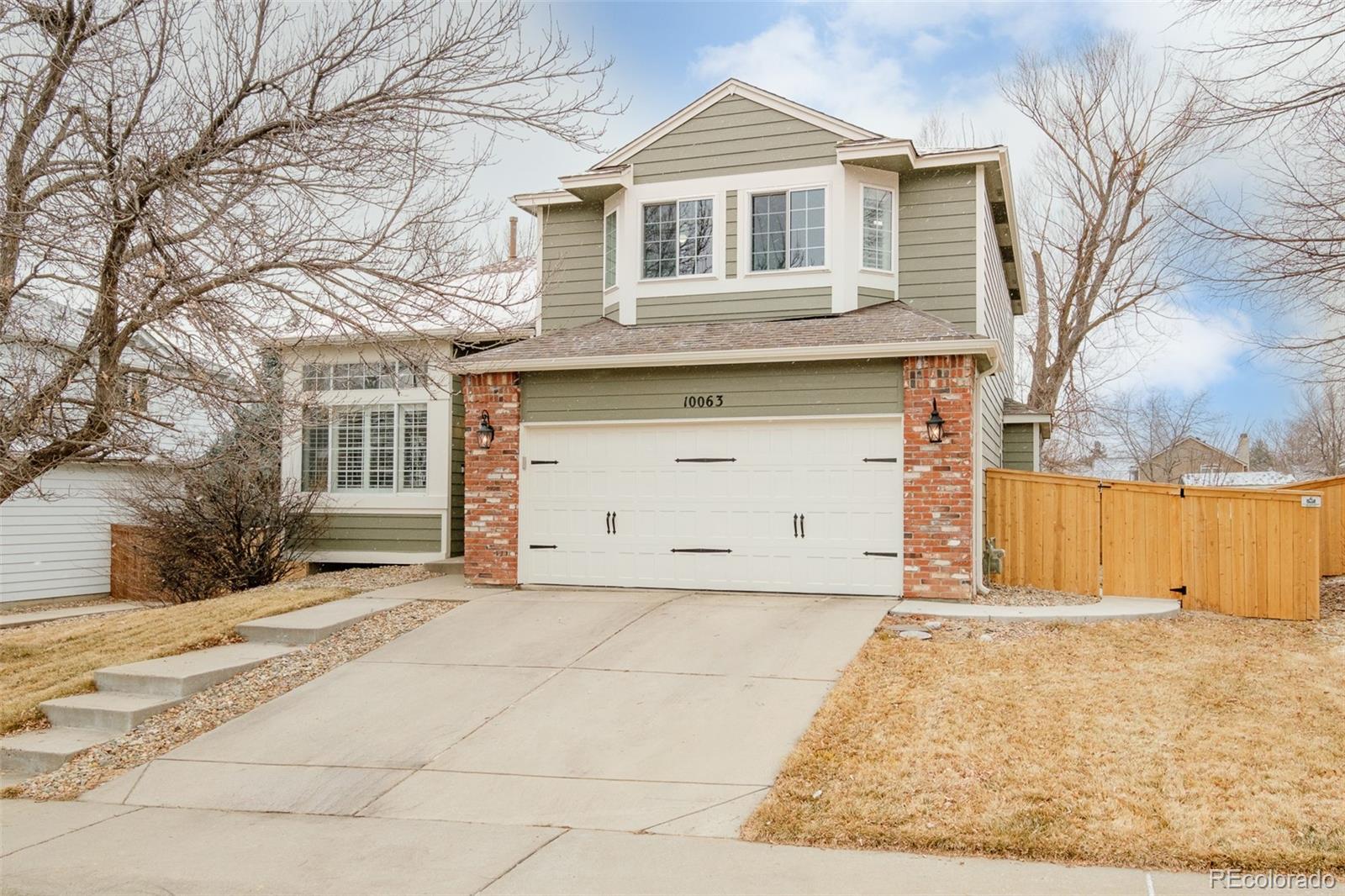 10063  Silver Maple Road, highlands ranch MLS: 9875190 Beds: 5 Baths: 4 Price: $699,000