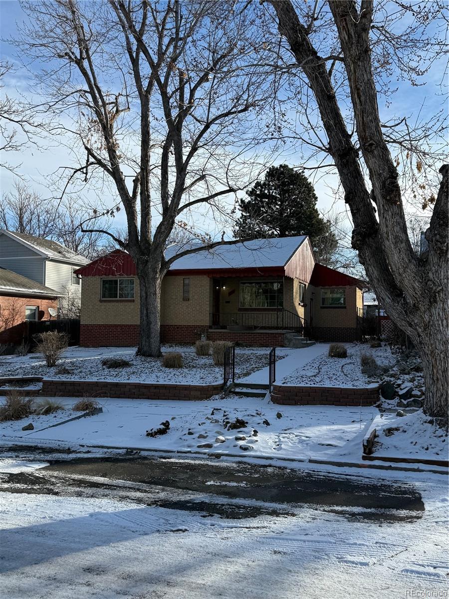 2060 S Washington Street, denver MLS: 2140792 Beds: 3 Baths: 2 Price: $650,000