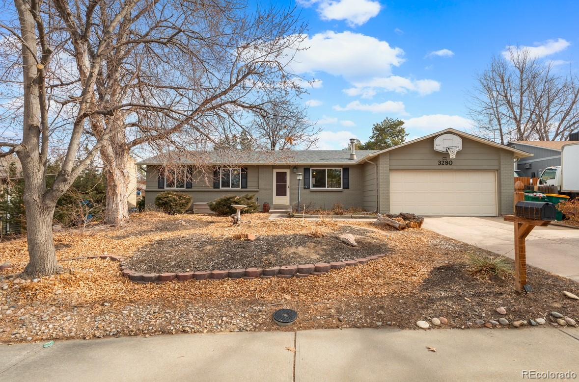 3280 S Ouray Way, aurora MLS: 9656547 Beds: 4 Baths: 2 Price: $490,000