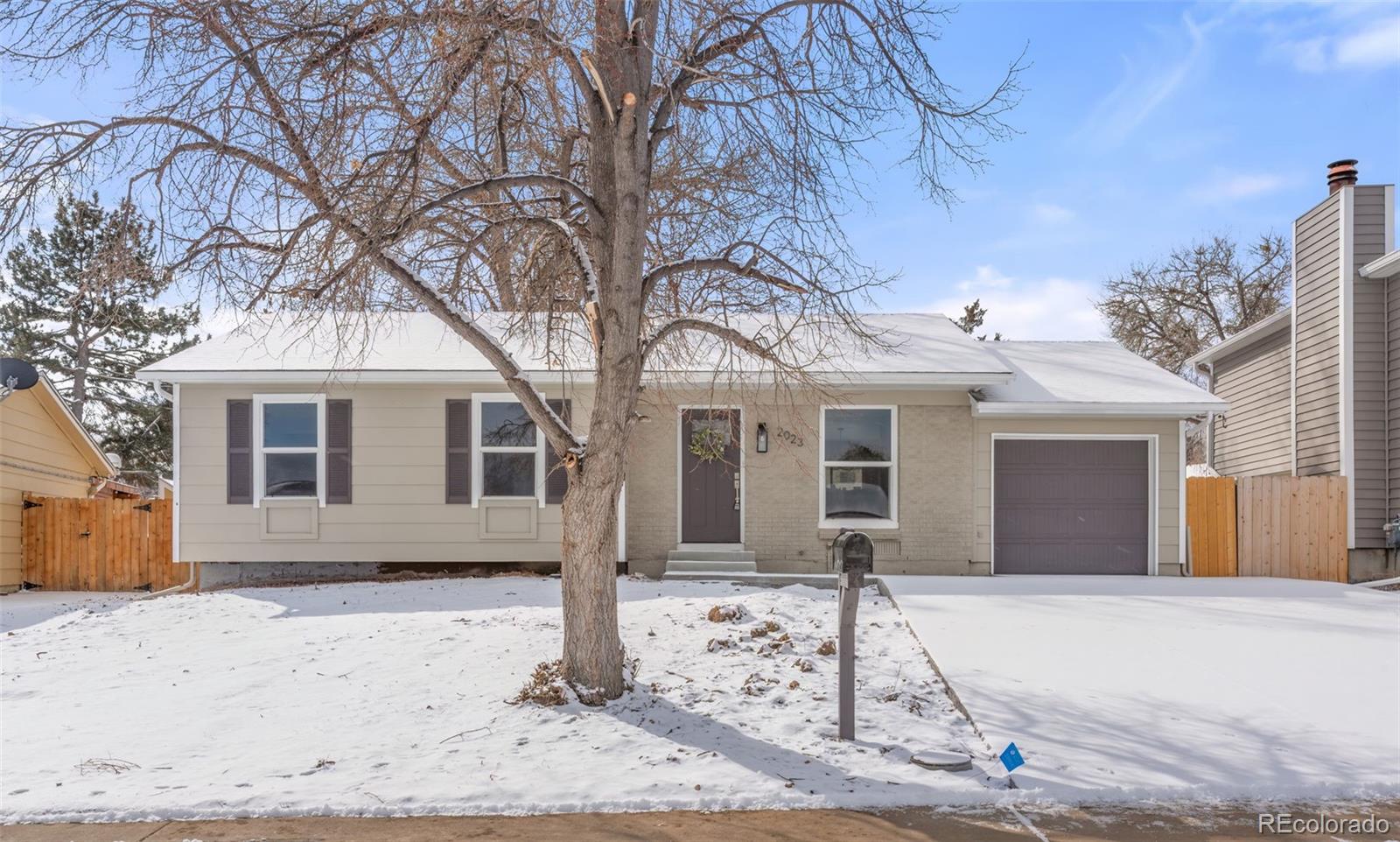 2023 S Idalia Street, aurora MLS: 4991361 Beds: 3 Baths: 2 Price: $454,900